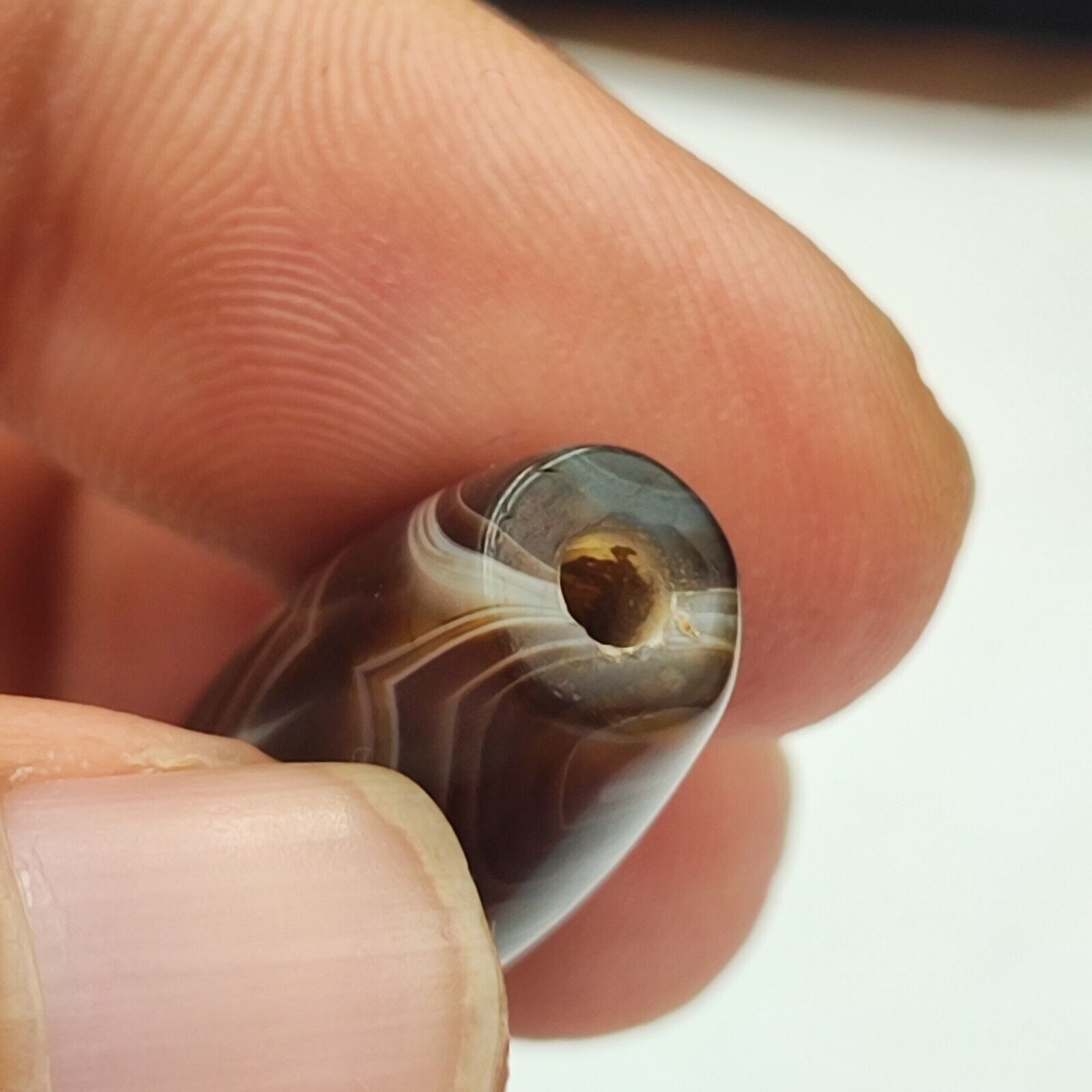 Vintage Old Yemeni Agate Natural Eye Rare pattern Banded Agate Bead  YM-2