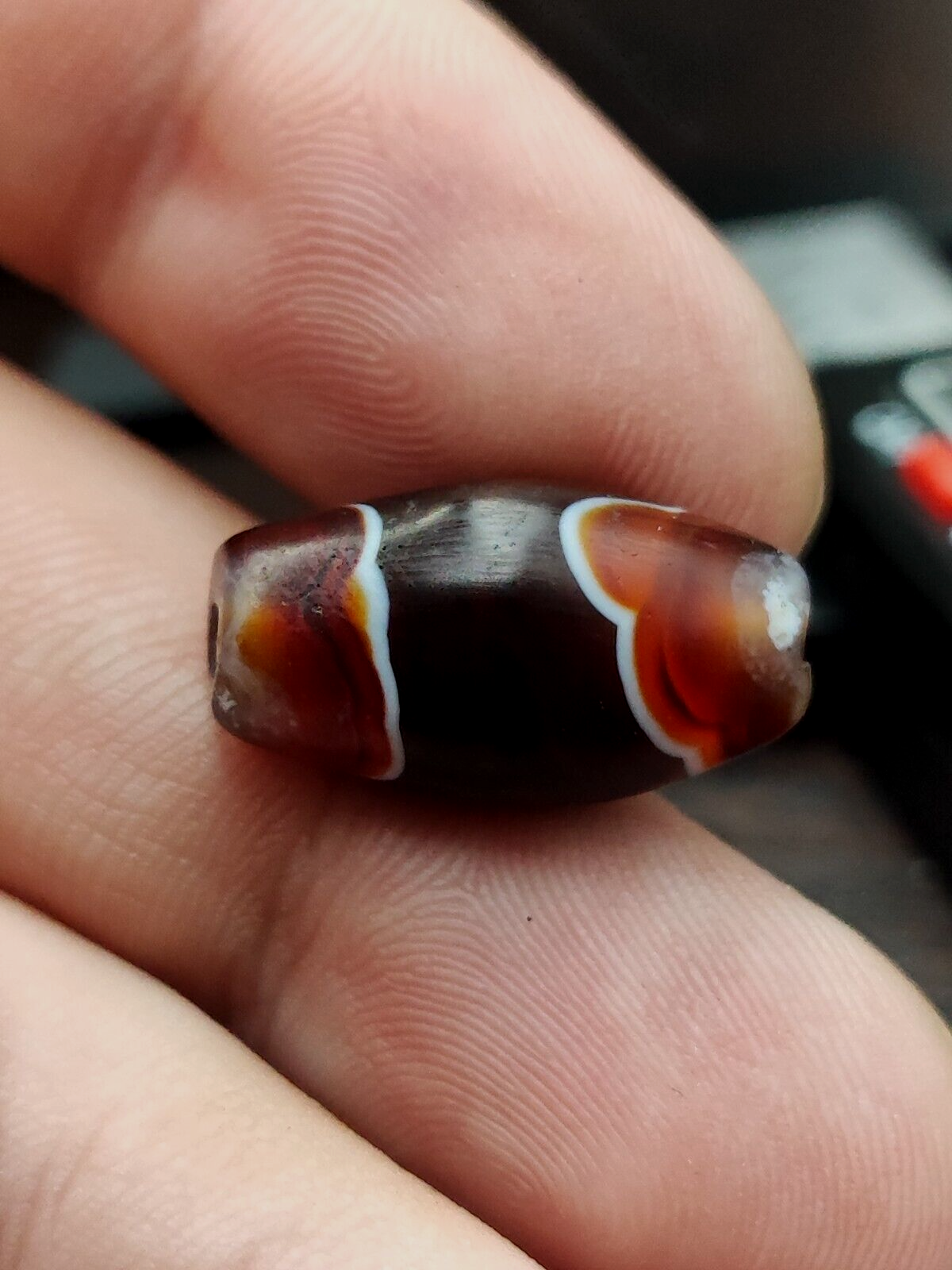 Vintage Old Yemeni Agate Natural Eye Rare pattern Banded Agate Bead  YM-406