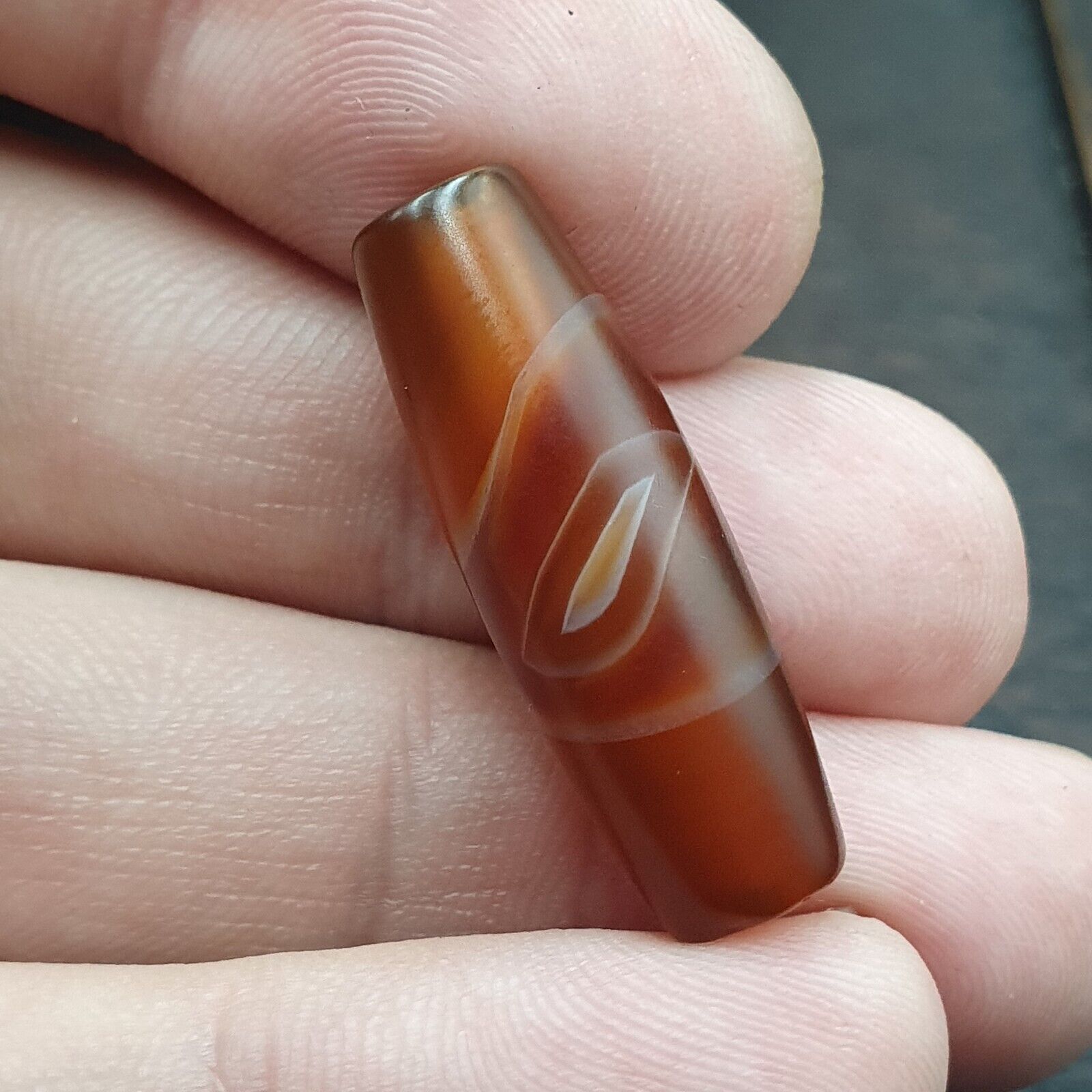 Old Yemeni natural Eye Agate Middle Eastern Red Agate Bead Ym-1ey