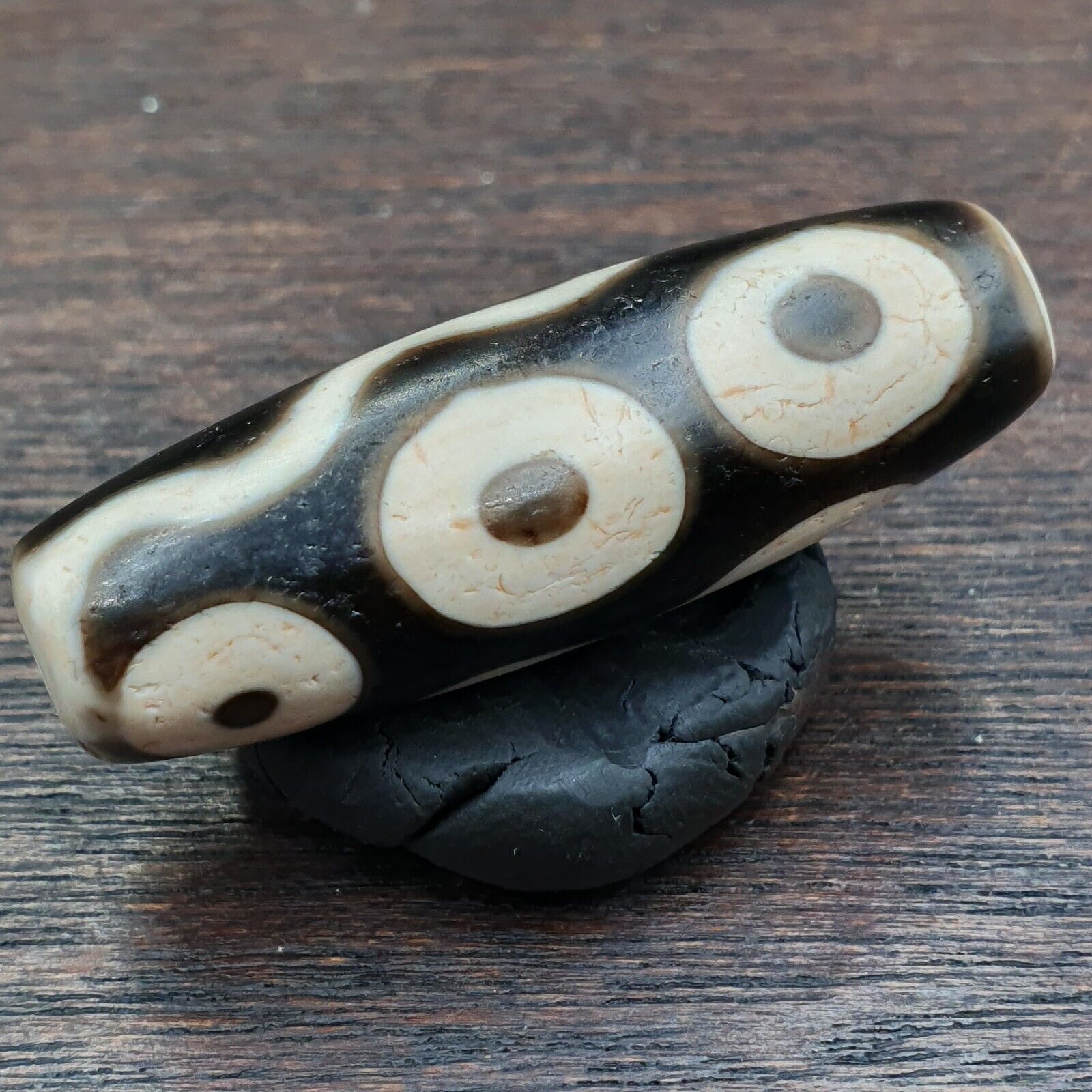 Rare Agate Old Indo Tibetan Agate 4 Falling Eyes Agate stone Dzi  Bead Amulet