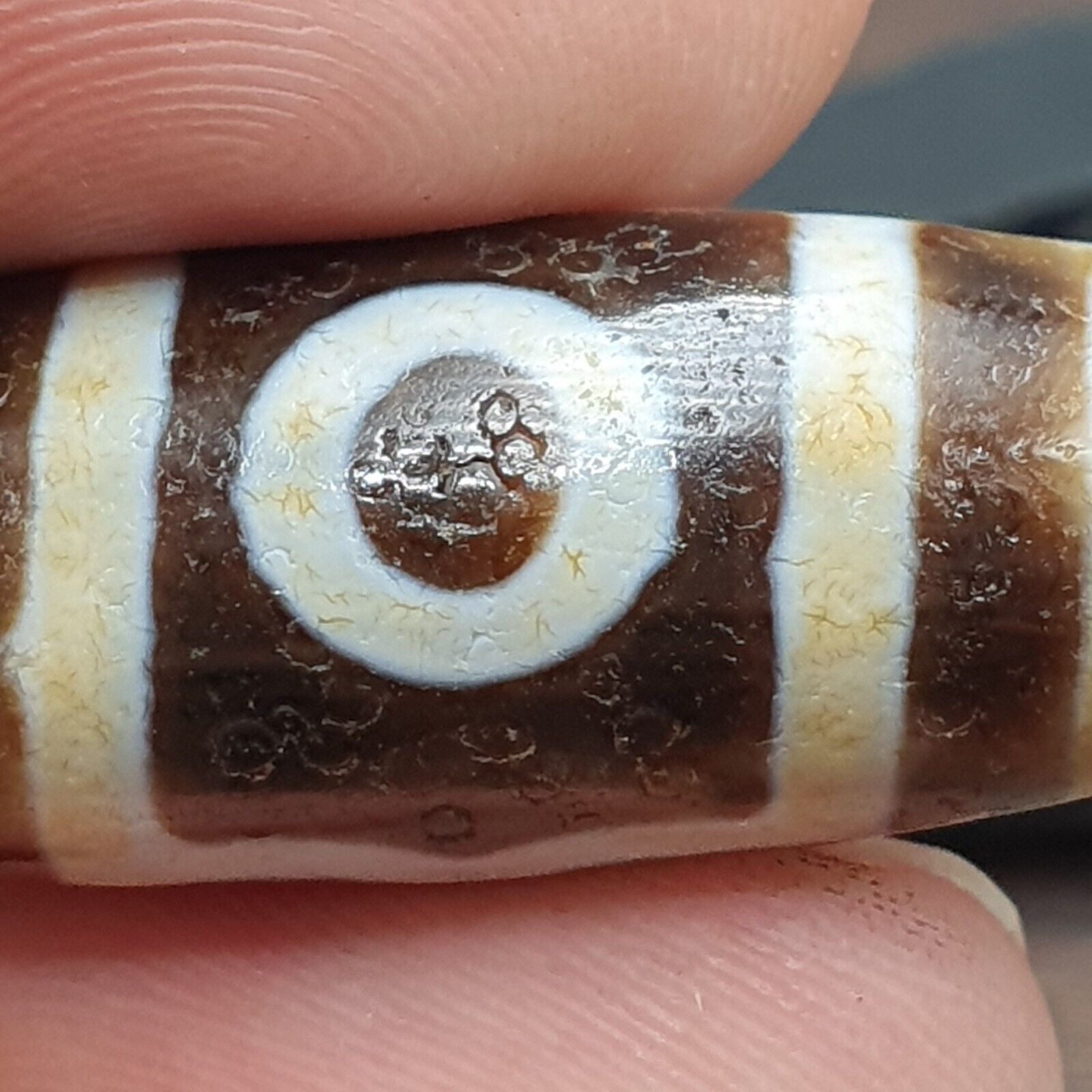 Protective Bead Amulet Vintage Old Indo Tibetan Agate pure 3 Eyes