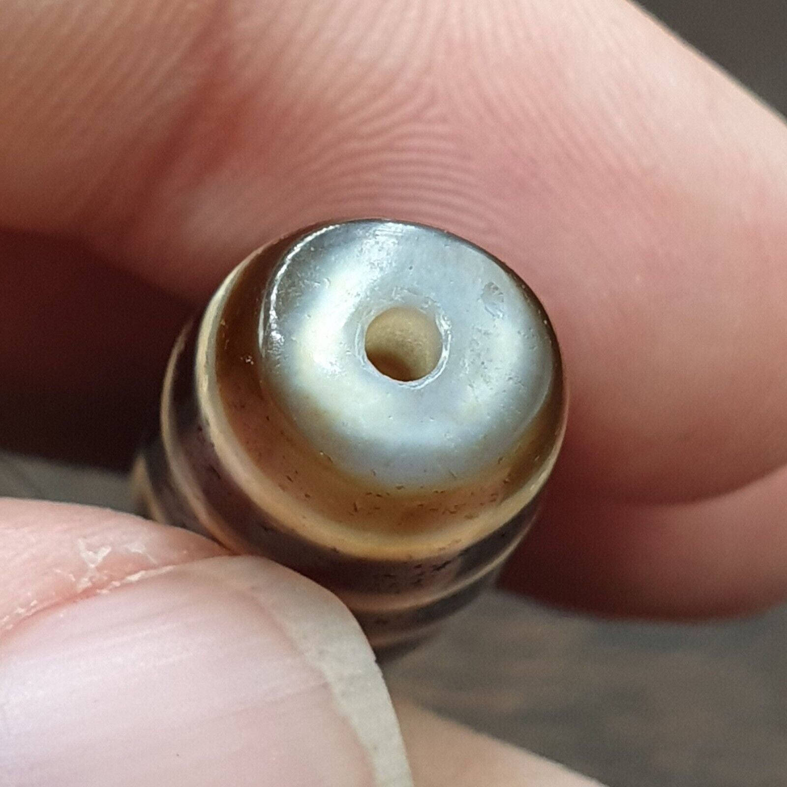 Tibetan Nepalese Himalayan Old Dzi Unique 2 eye Bead Amulet
