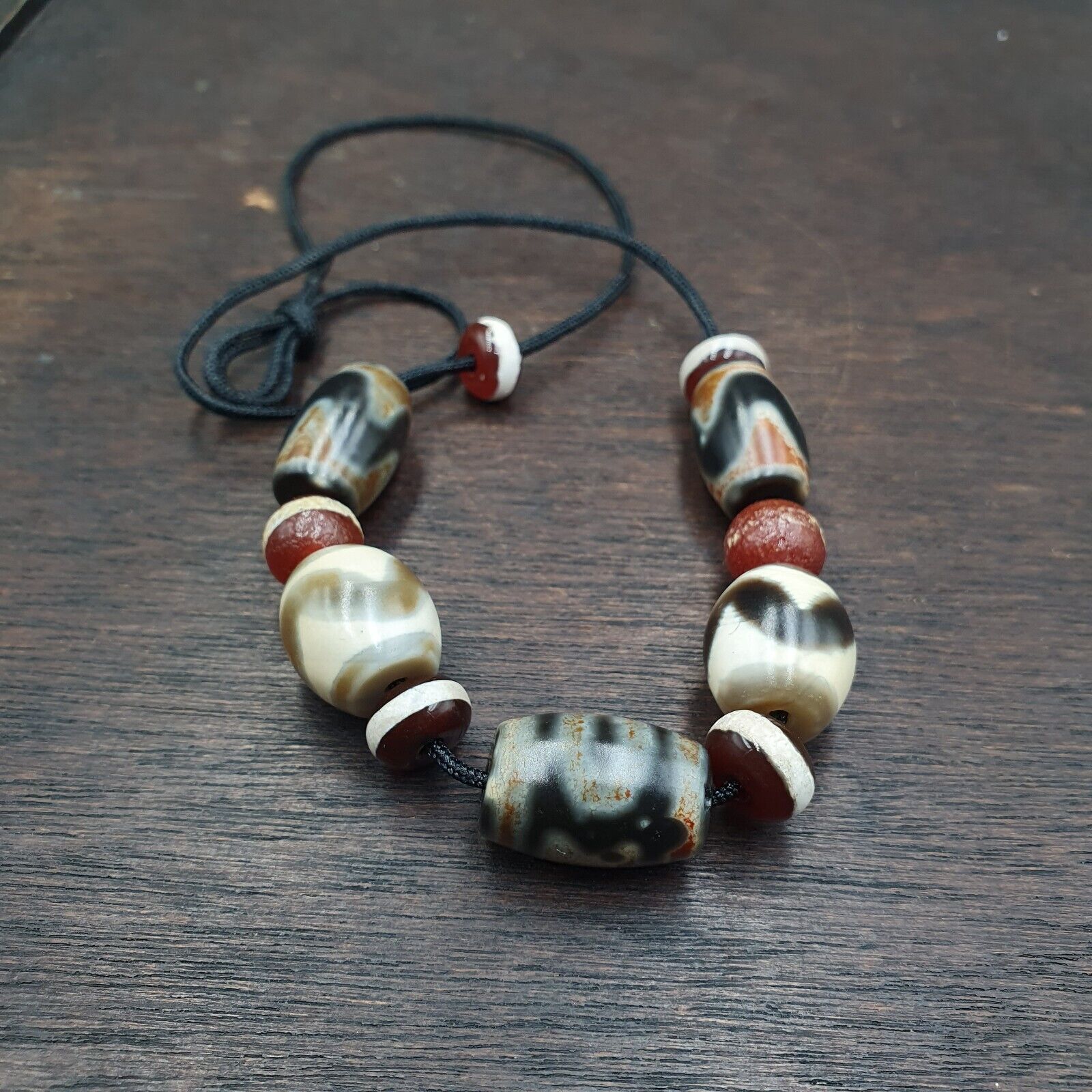 LOT 11 Beads Old Dzi Tibetan Himalayan Protective Agate Beads Amulets