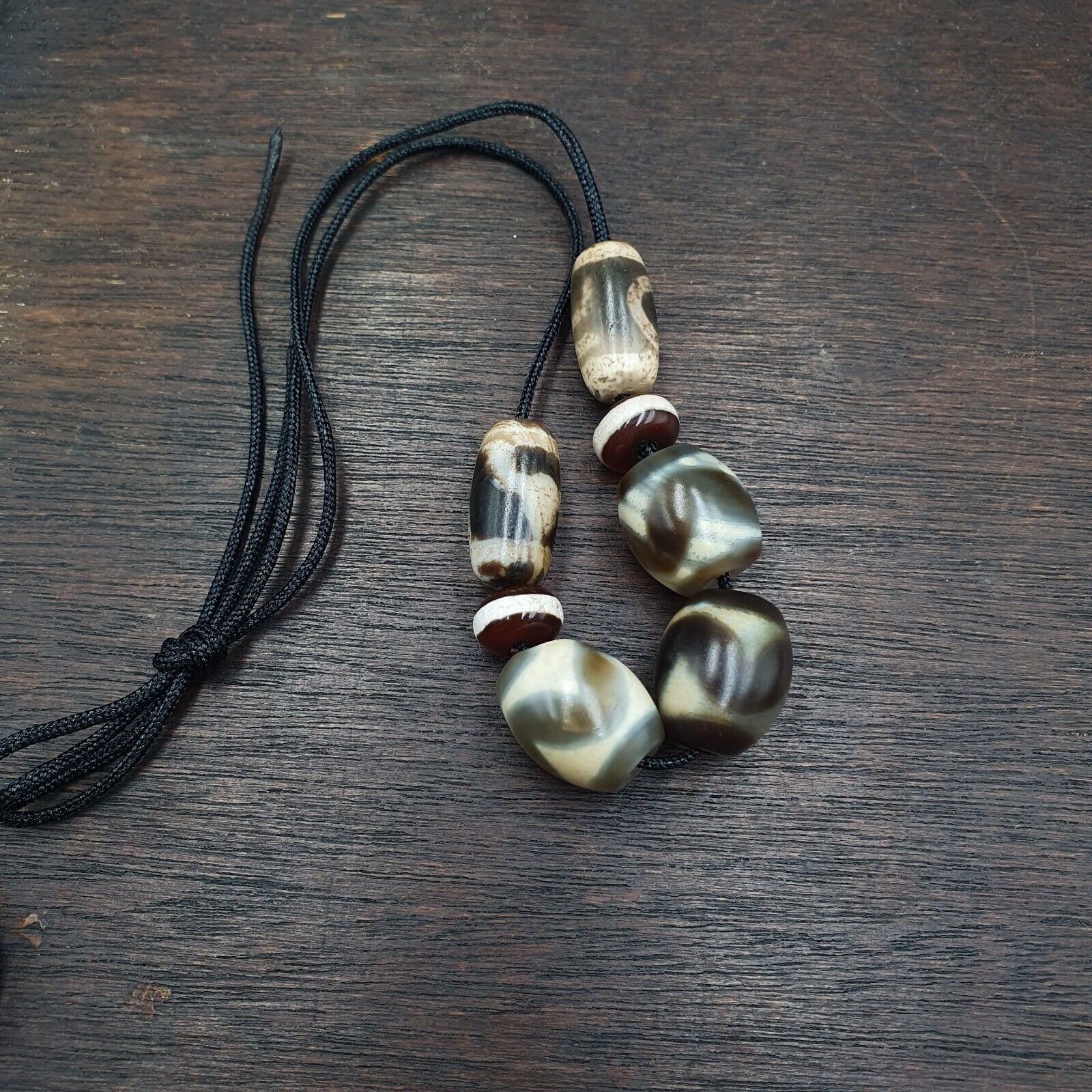 LOT 7 Beads Old Dzi Tibetan Chinese Agate Beads Amulets