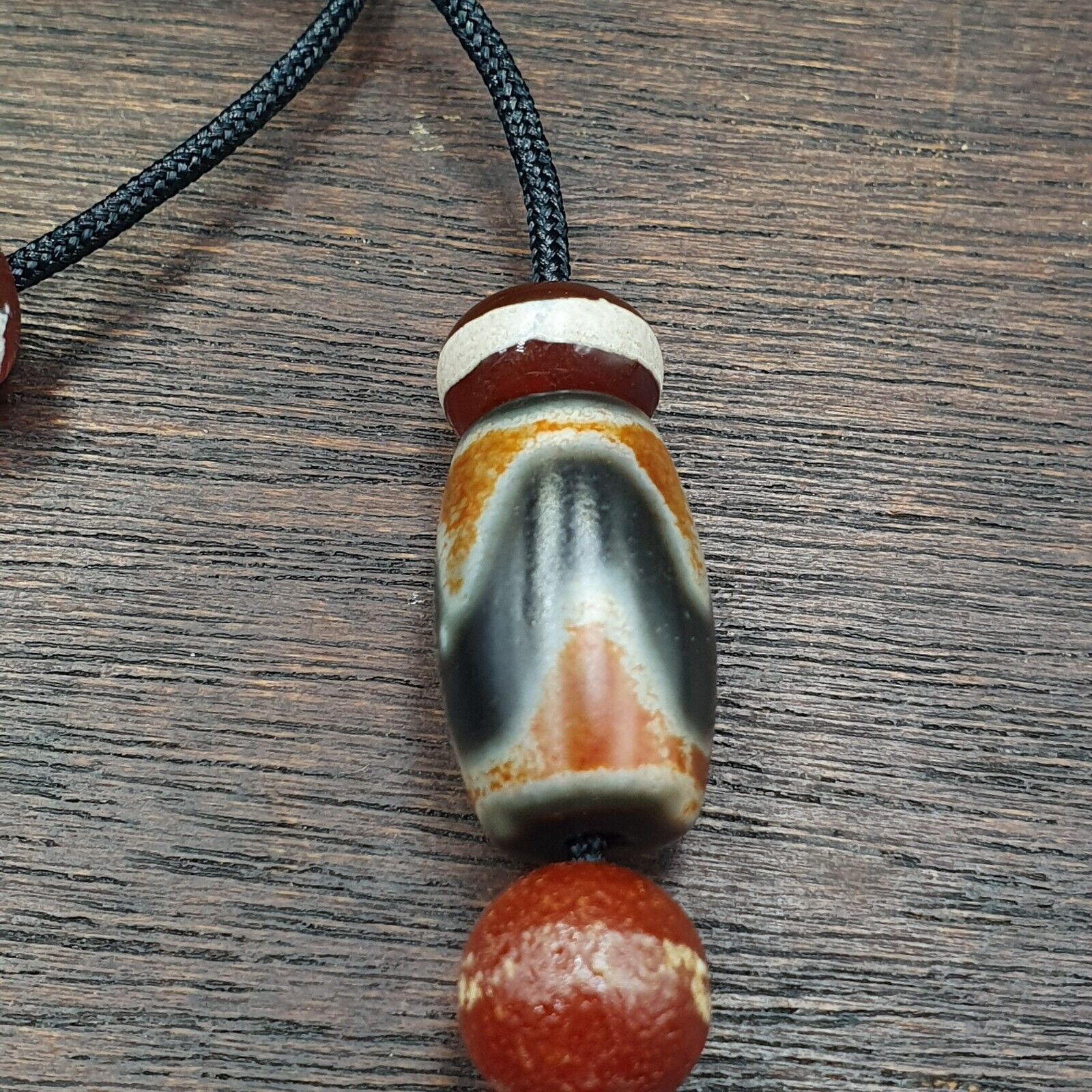 LOT 11 Beads Old Dzi Tibetan Himalayan Protective Agate Beads Amulets