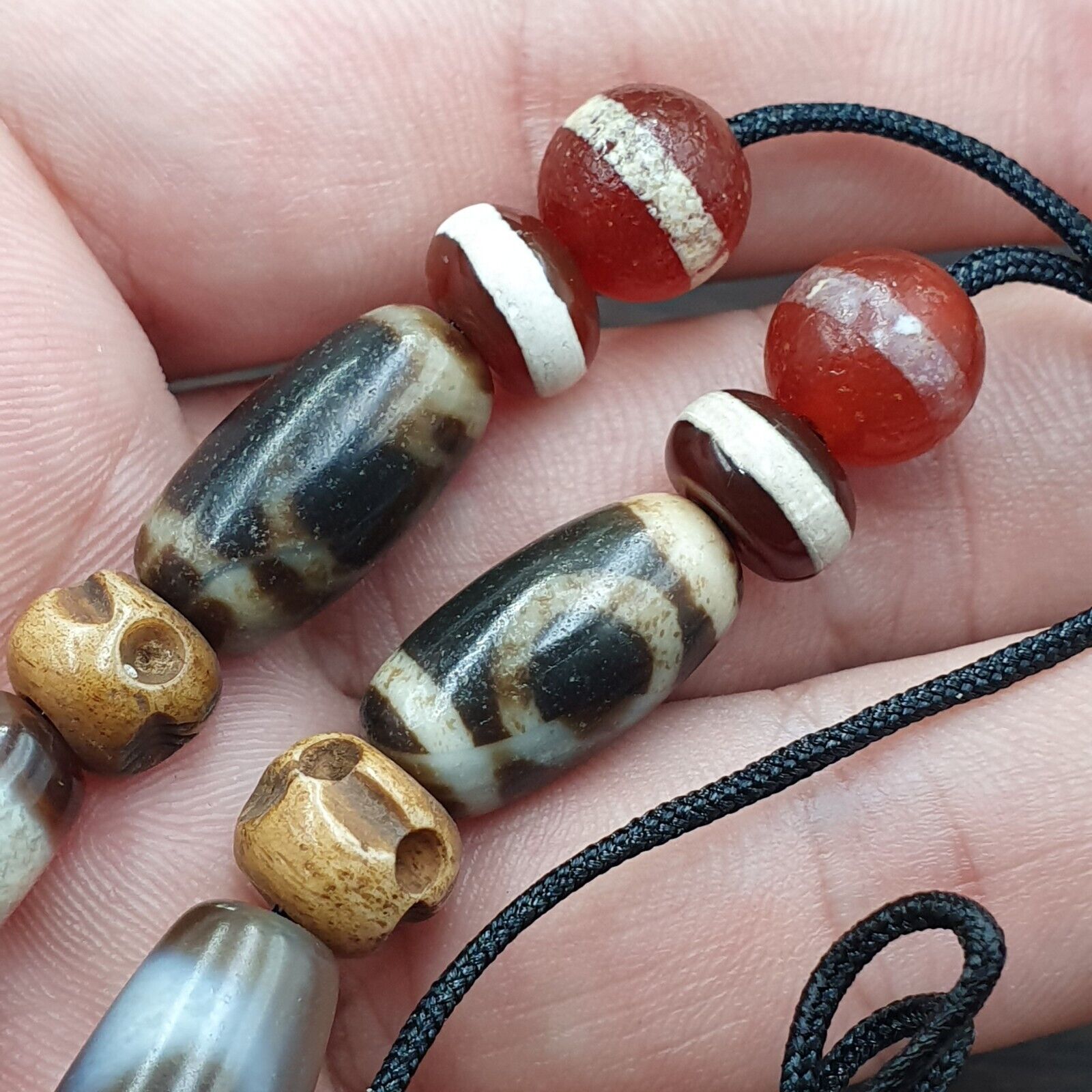 LOT 11 Beads Old Dzi Tibetan Himalayan Protective Agate Beads Amulets