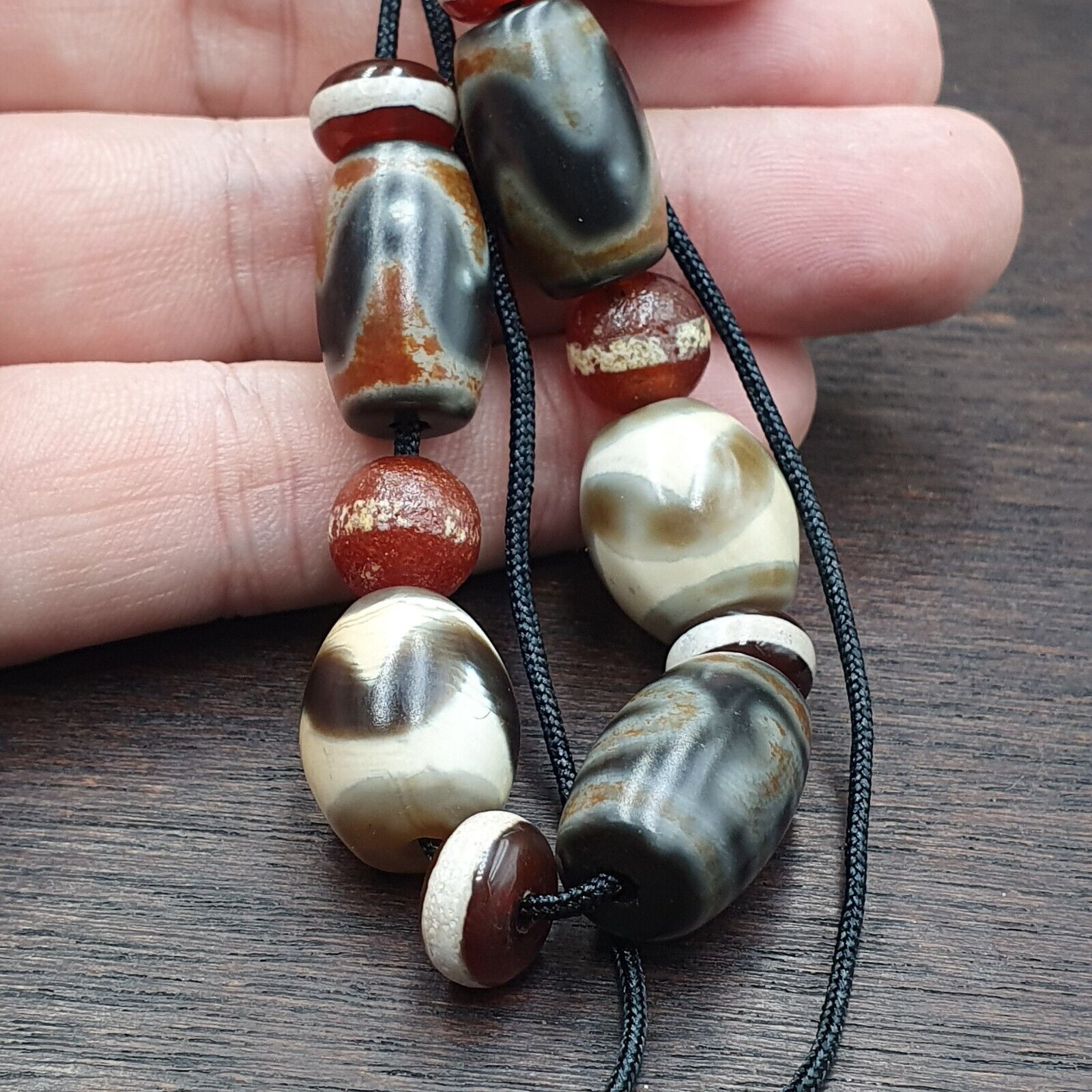 LOT 11 Beads Old Dzi Tibetan Himalayan Protective Agate Beads Amulets