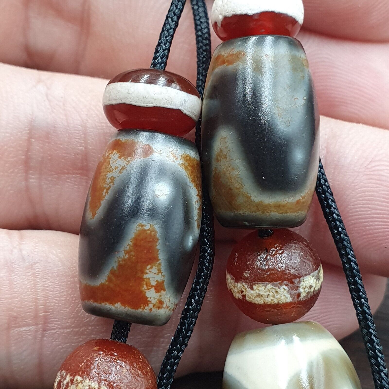 LOT 11 Beads Old Dzi Tibetan Himalayan Protective Agate Beads Amulets