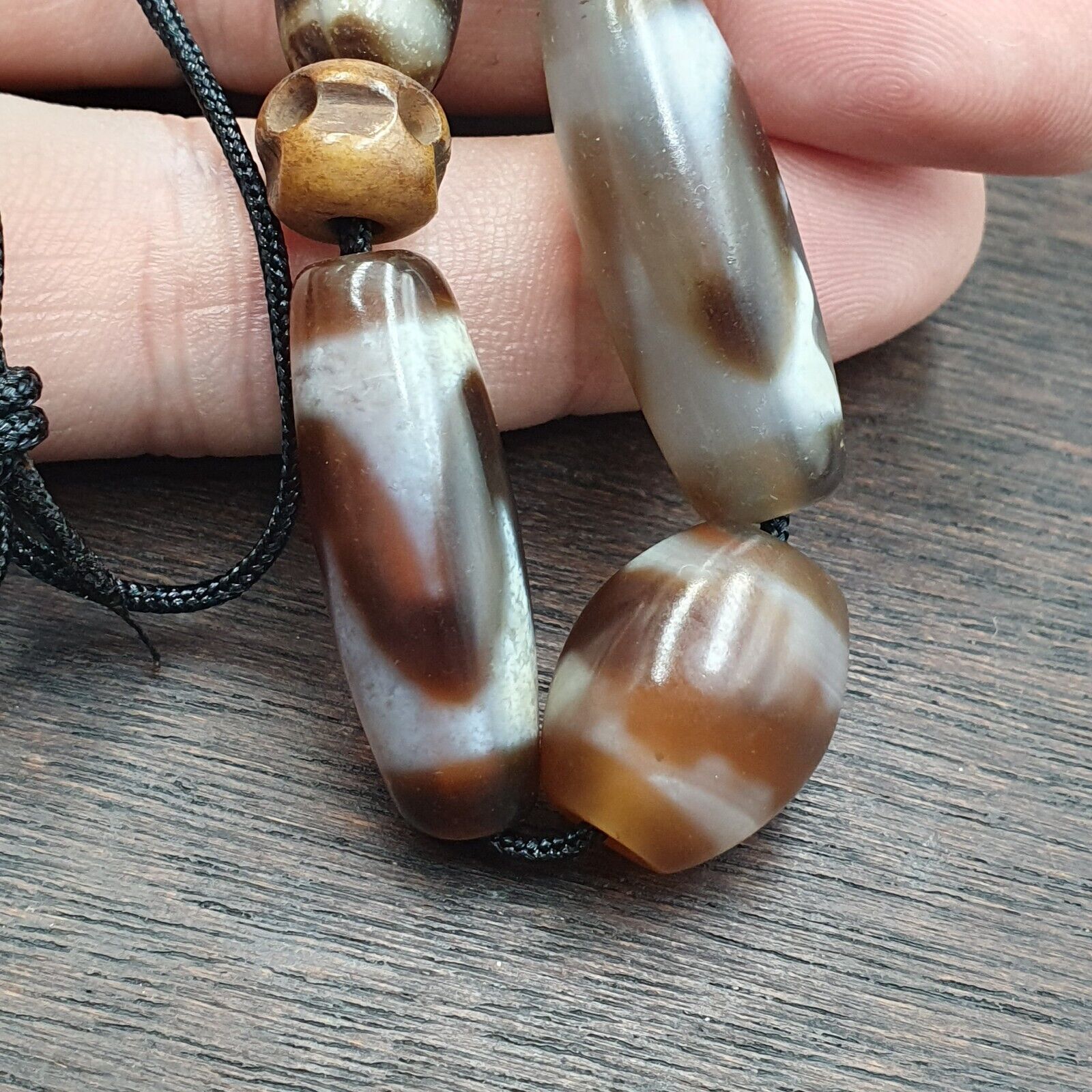 LOT 11 Beads Old Dzi Tibetan Himalayan Protective Agate Beads Amulets