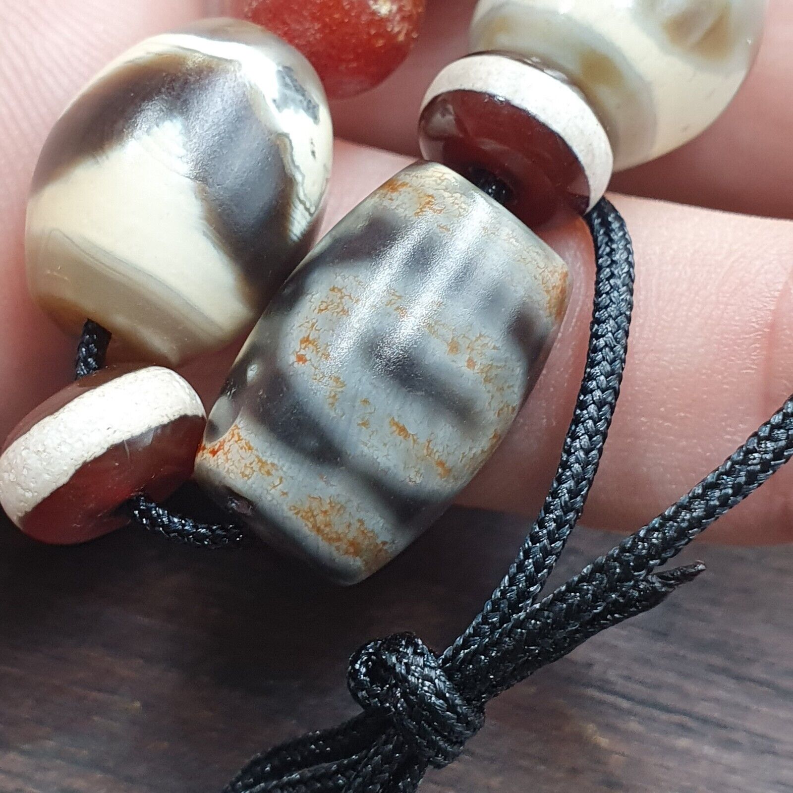 LOT 11 Beads Old Dzi Tibetan Himalayan Protective Agate Beads Amulets