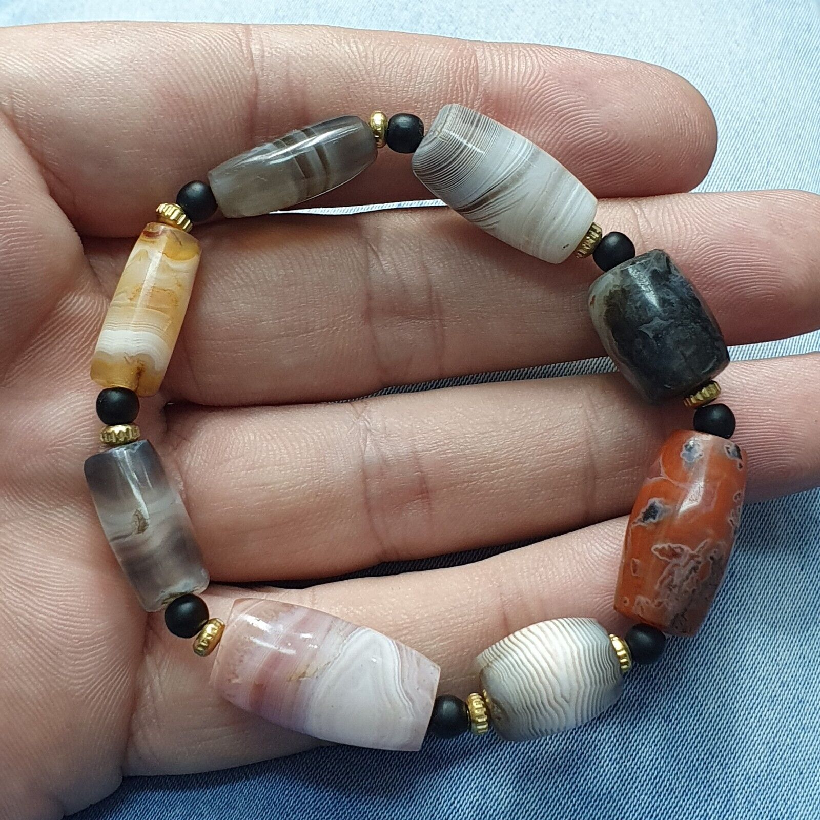 Lot 8 Beads Antique Himalayan Tibetan Bangali Agate Beads JNT-M2