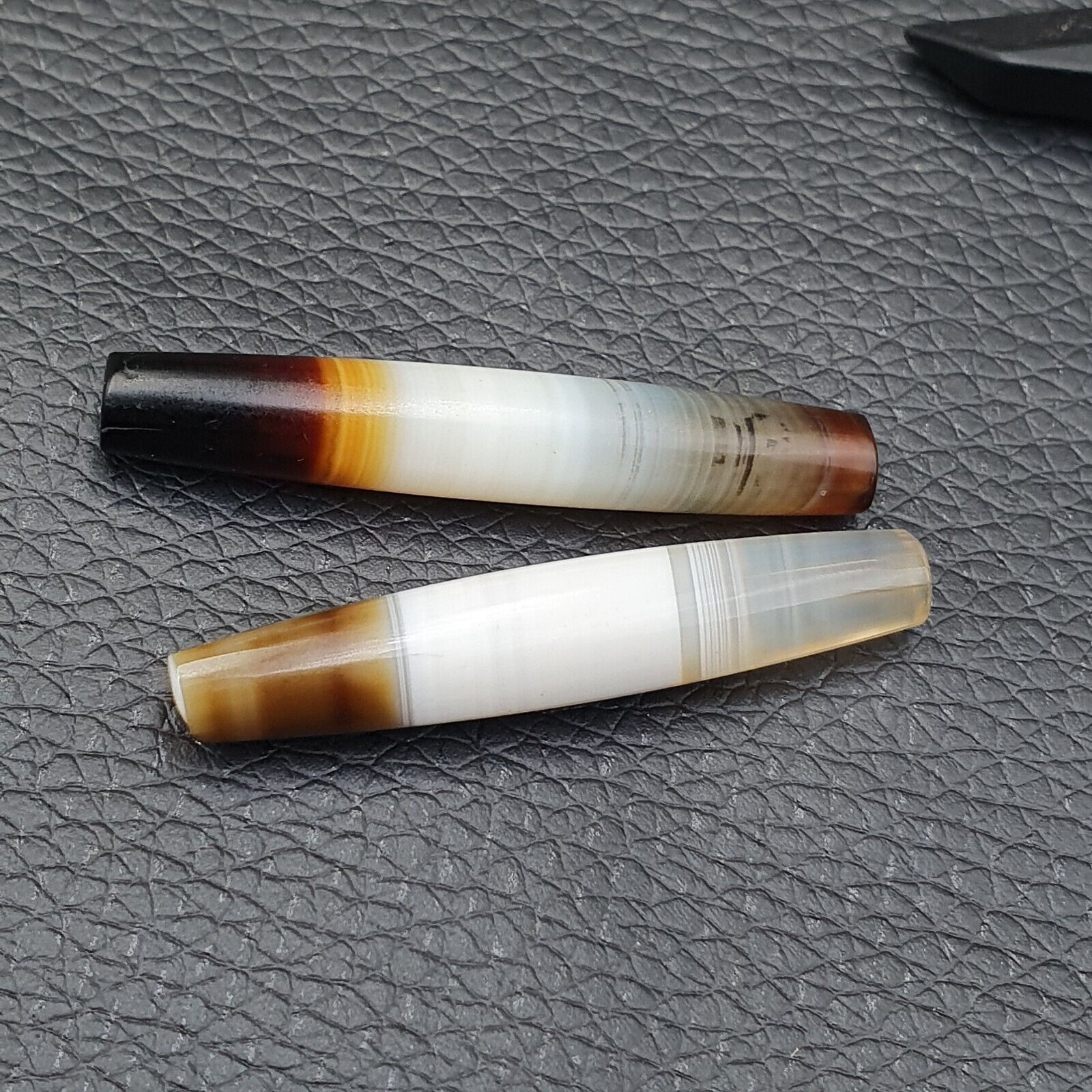Lot 2 Middle Eastern Antique Natural Chung Agate Bead CHN-4