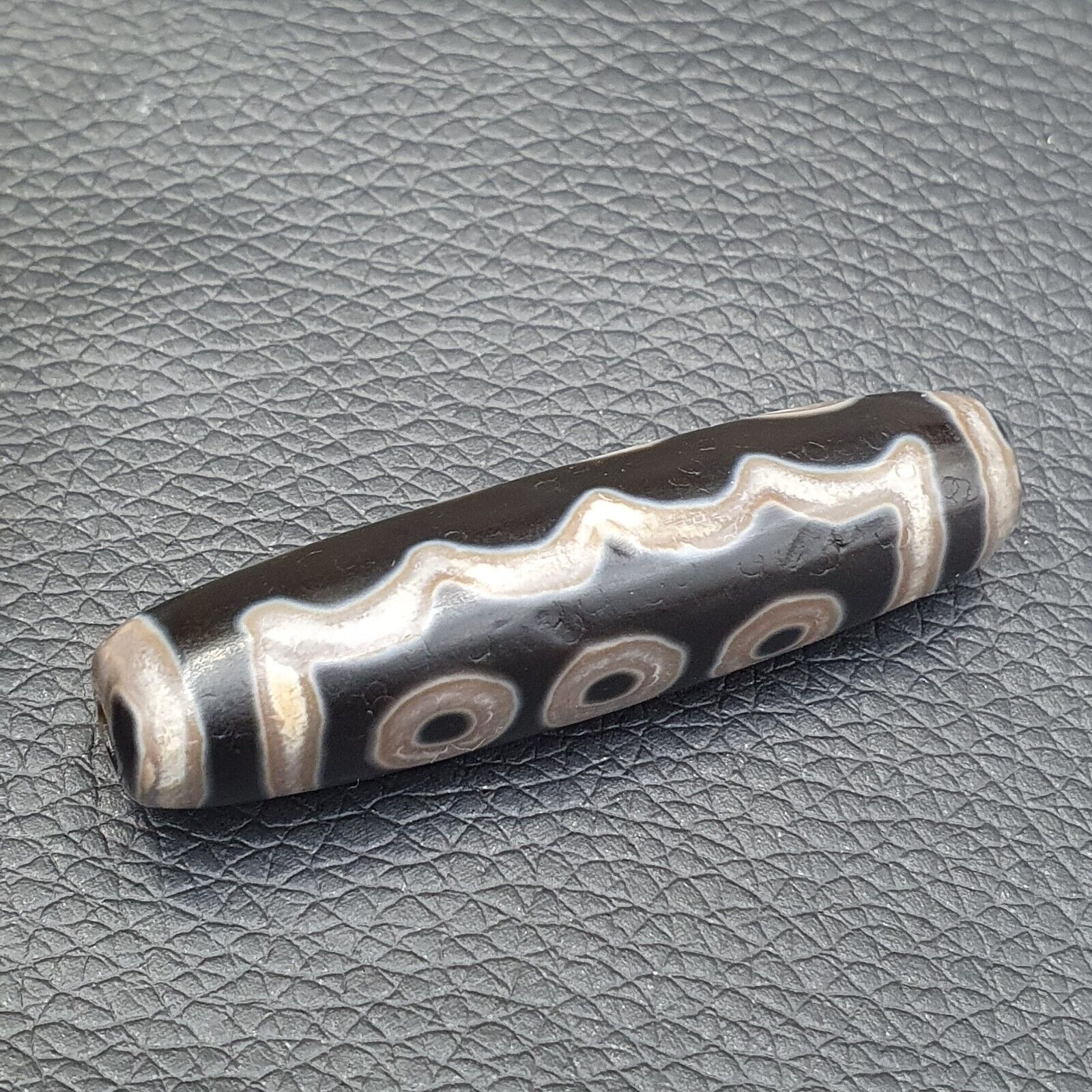 Unique Eyes Pattern Himalayan Tibetan 7Eyes Dzi Agate Bead Amulet