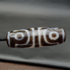 Very Unique Himalayan Tibetan tasso lotus Vajra 4 Eyes Dzi Agate Bead Amulet