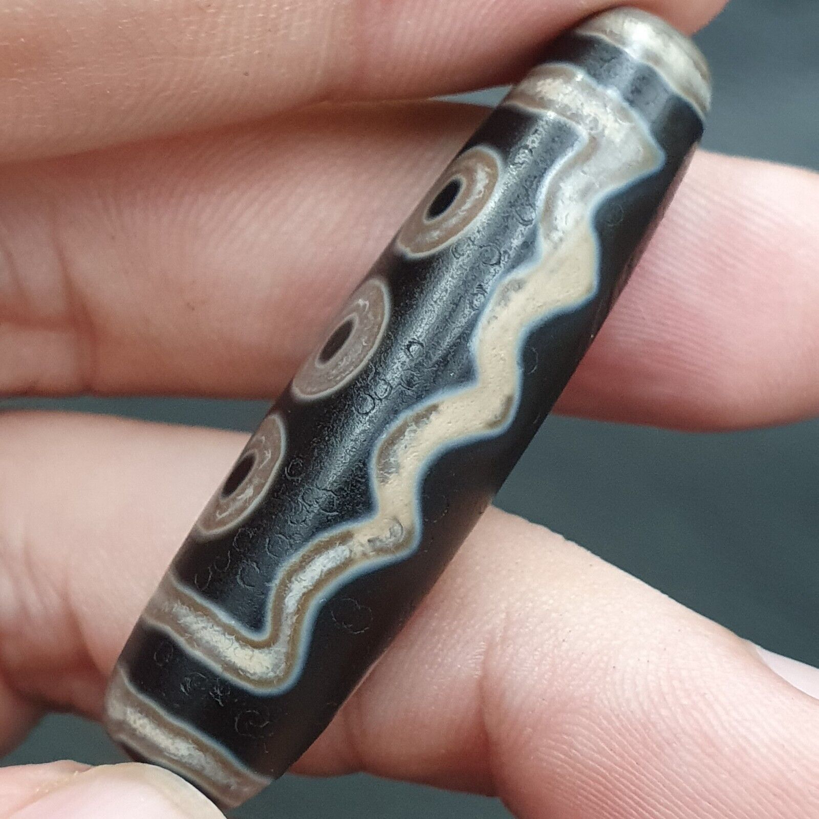 Unique Eyes Pattern Himalayan Tibetan 7Eyes Dzi Agate Bead Amulet