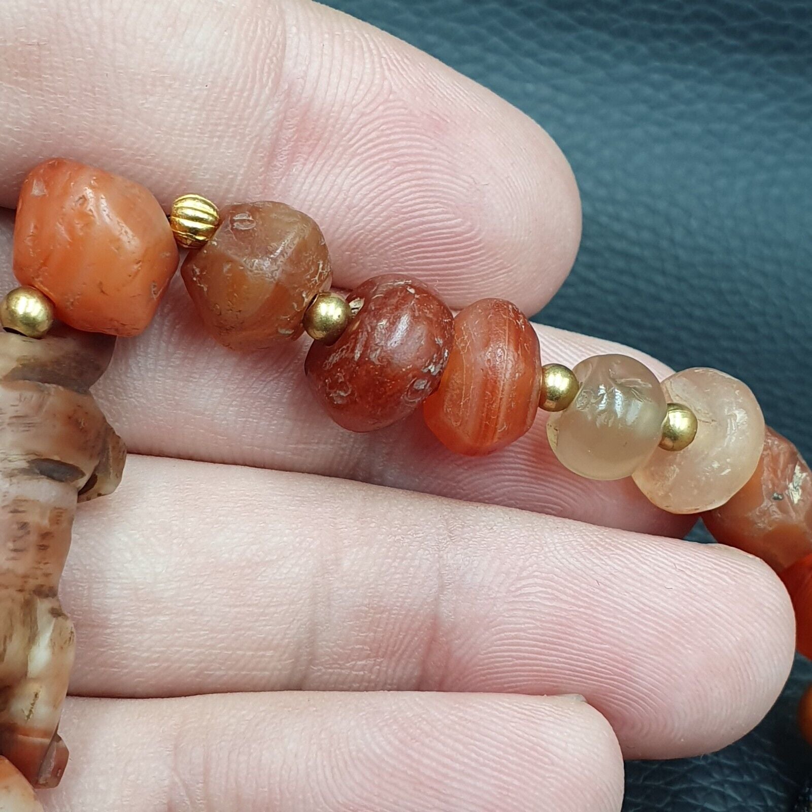 Antique Ancient Agate Animal Figurine with carnelian Agate Beads Bracelet