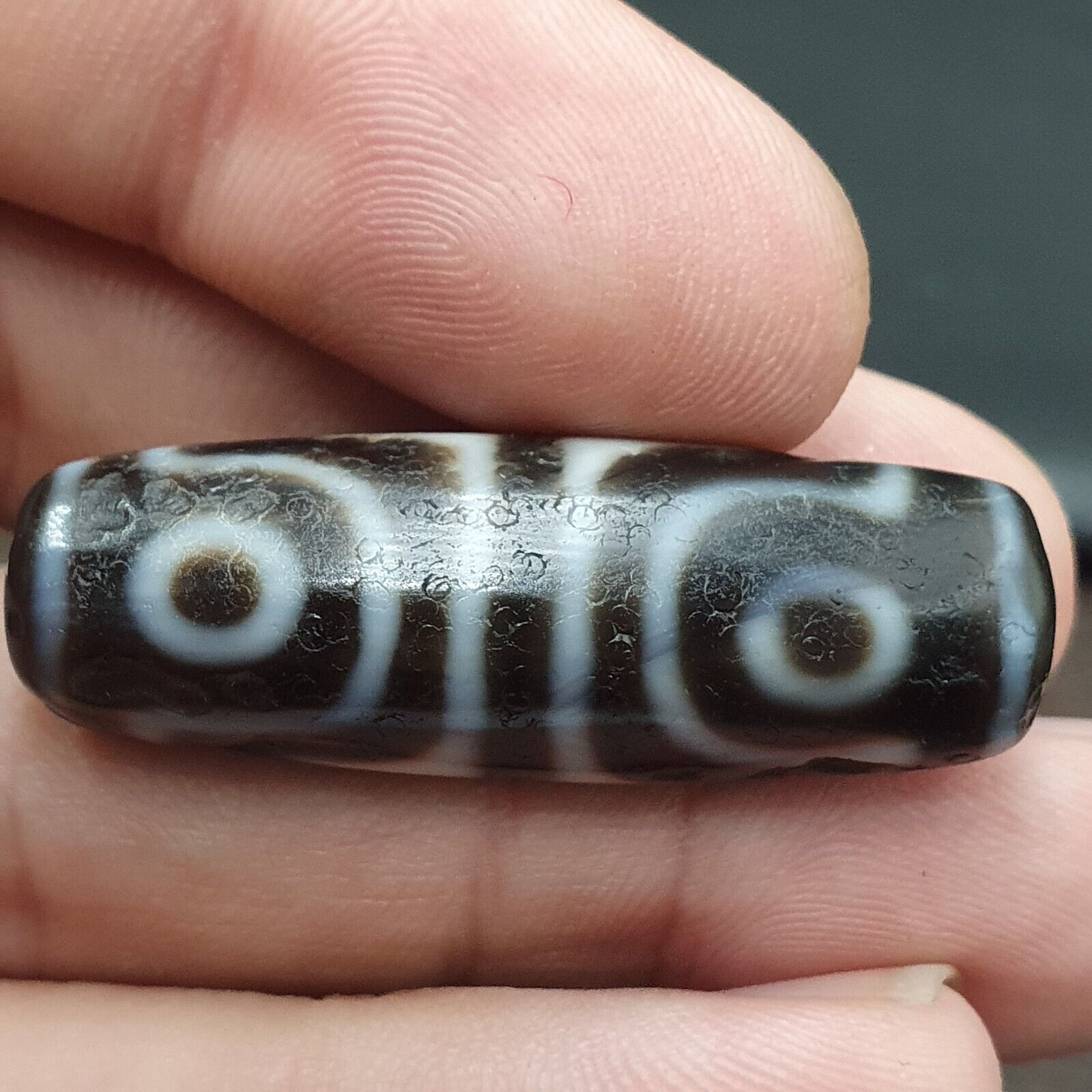 Very Unique Himalayan Tibetan tasso lotus Vajra 4 Eyes Dzi Agate Bead Amulet