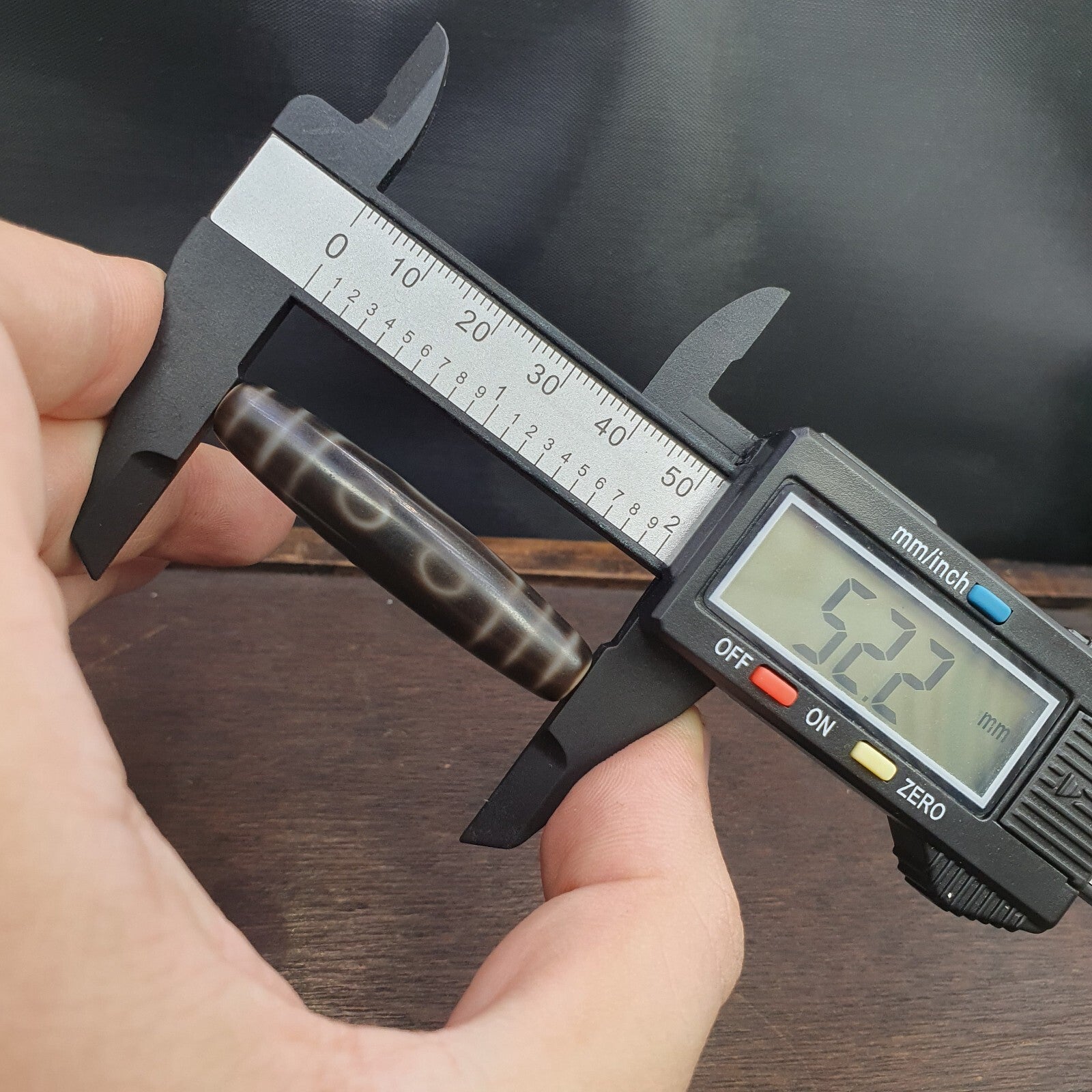 High quality Old Tibetan 5 Circle Square Eyes Agate stone Dzi Bead Amulet HQ-4