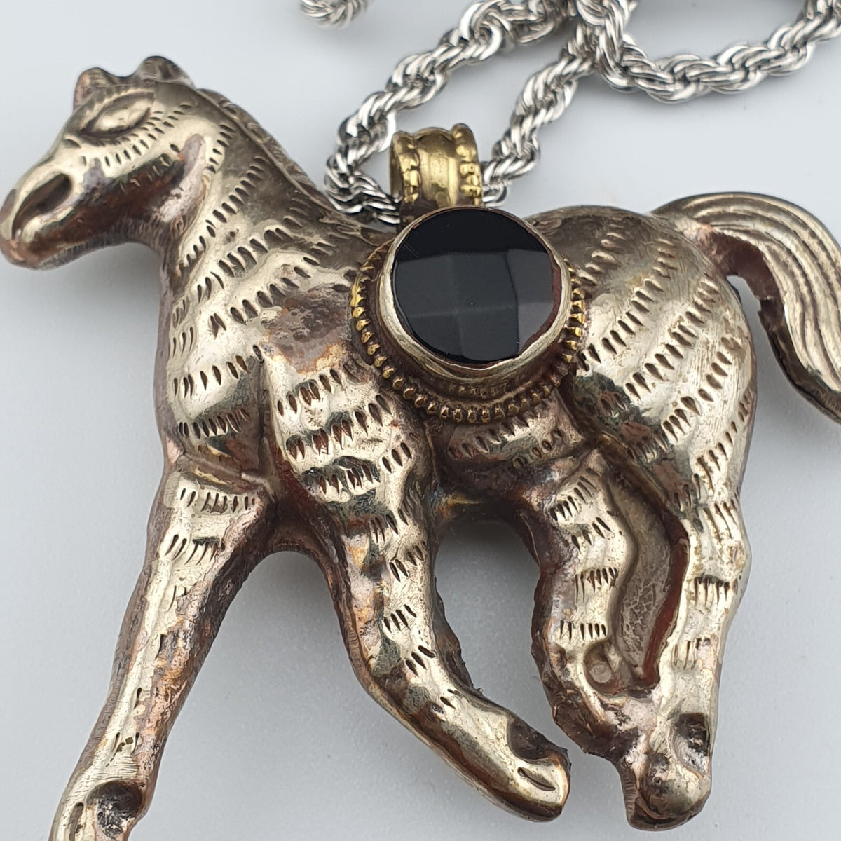Wonderful Black onyx on Horse pendent Carved Rare Tibetan Pendant necklace