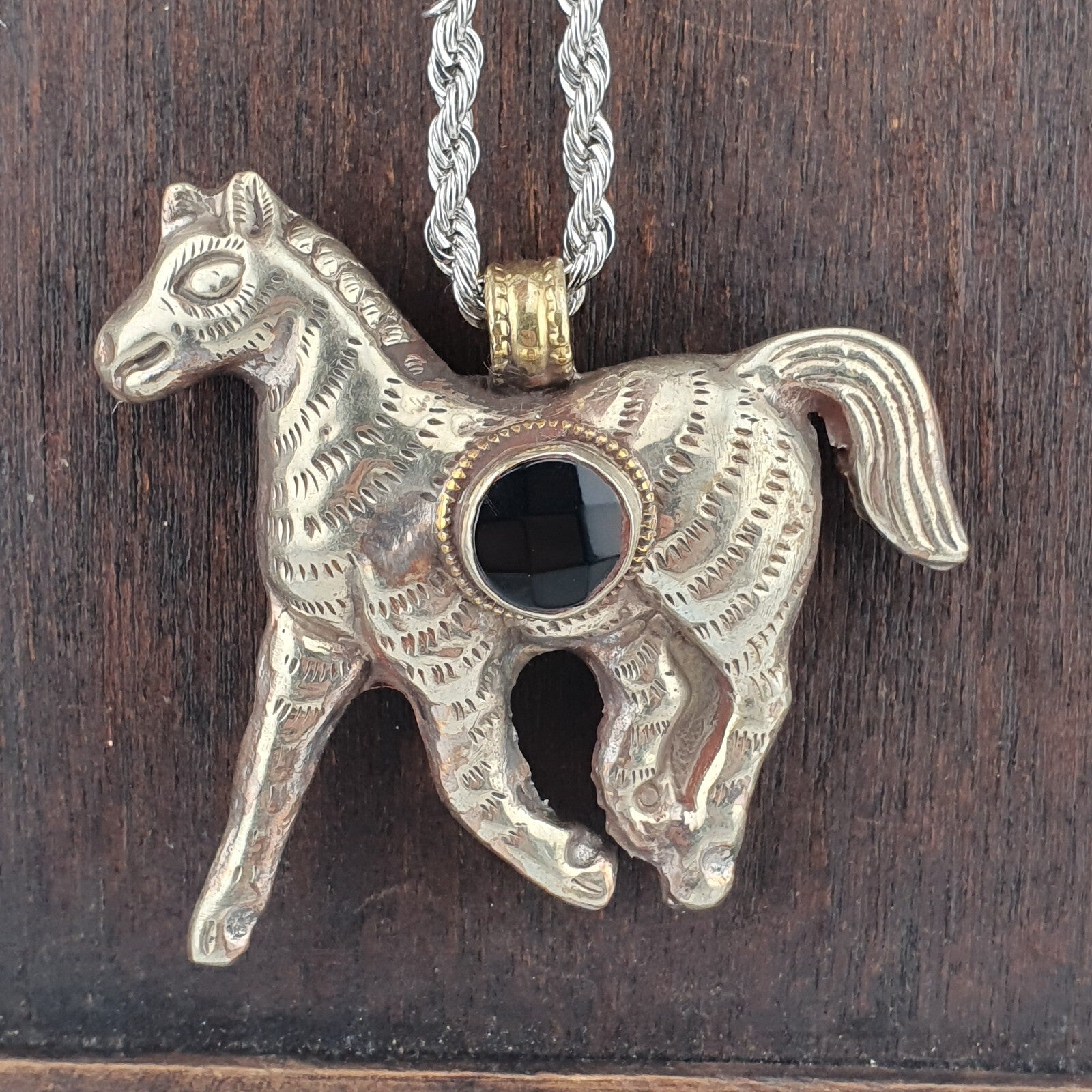 Wonderful Black onyx on Horse pendent Carved Rare Tibetan Pendant necklace