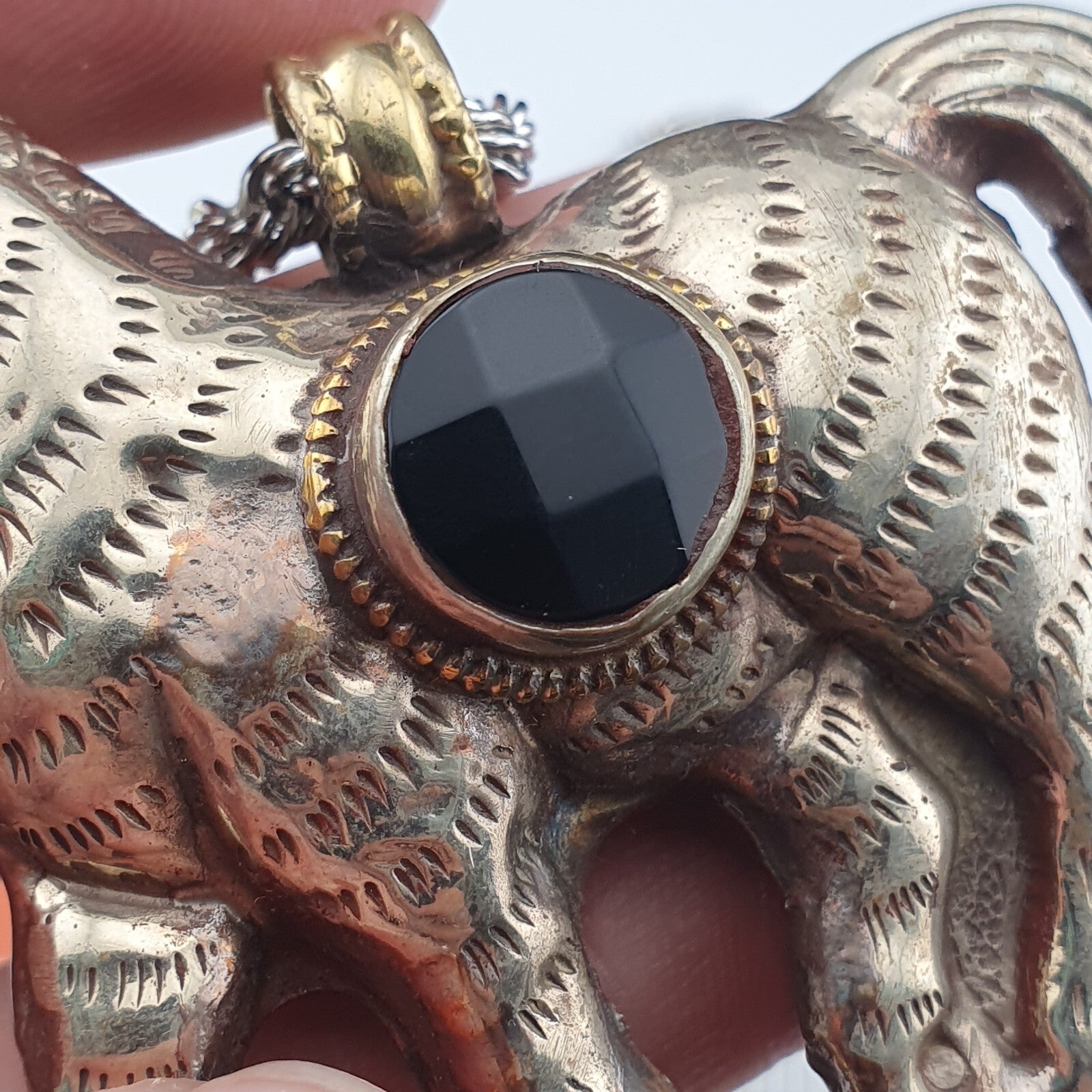 Wonderful Black onyx on Horse pendent Carved Rare Tibetan Pendant necklace