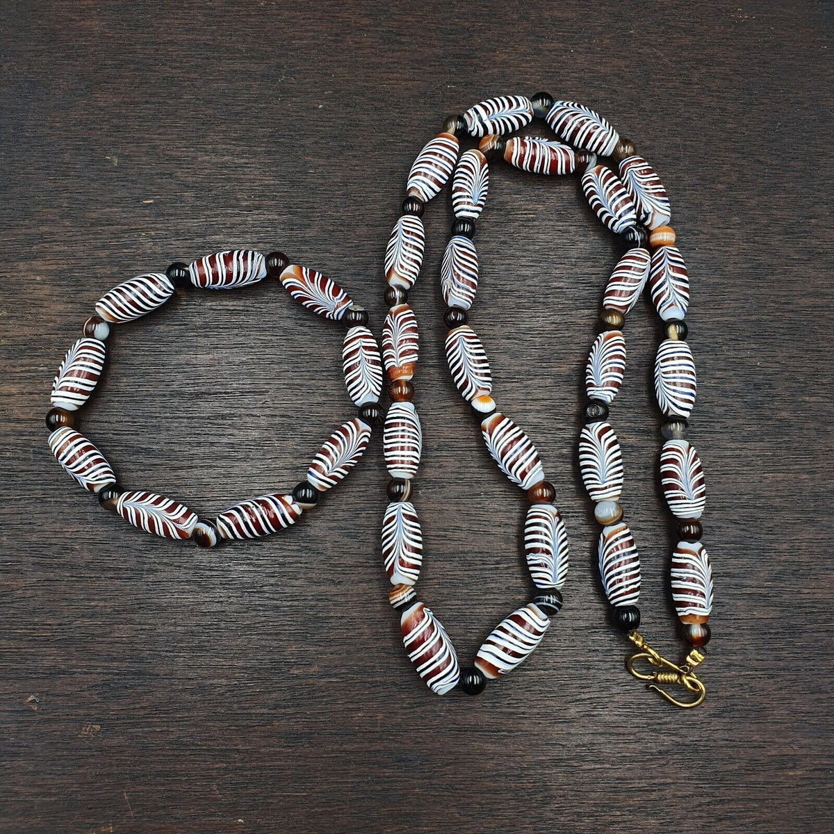 Set Of Vintage Feather pattern & Agate Beads 18x9.5MM  24" Necklace and bracelet