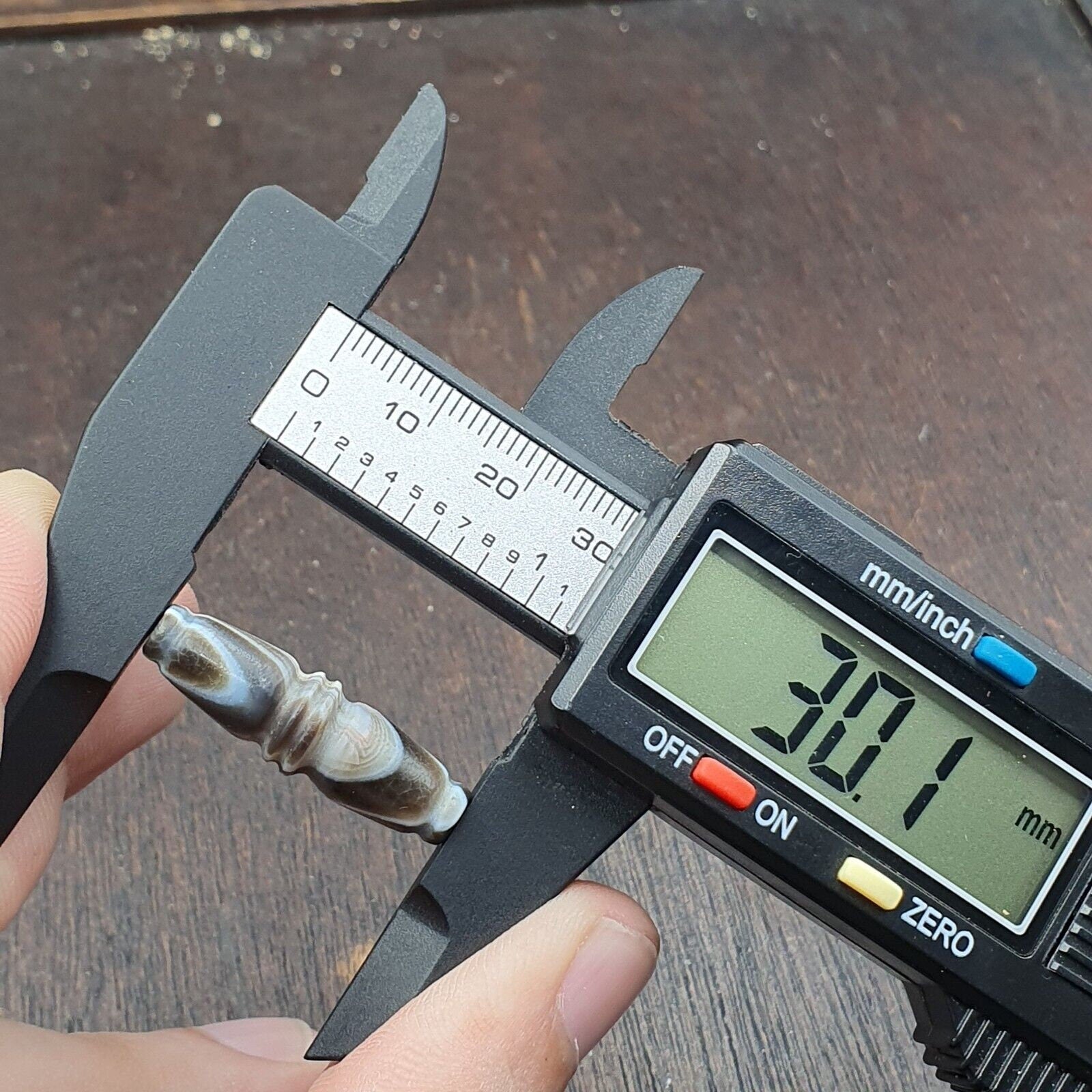 Very rare antique tibetan gray agate carving bead