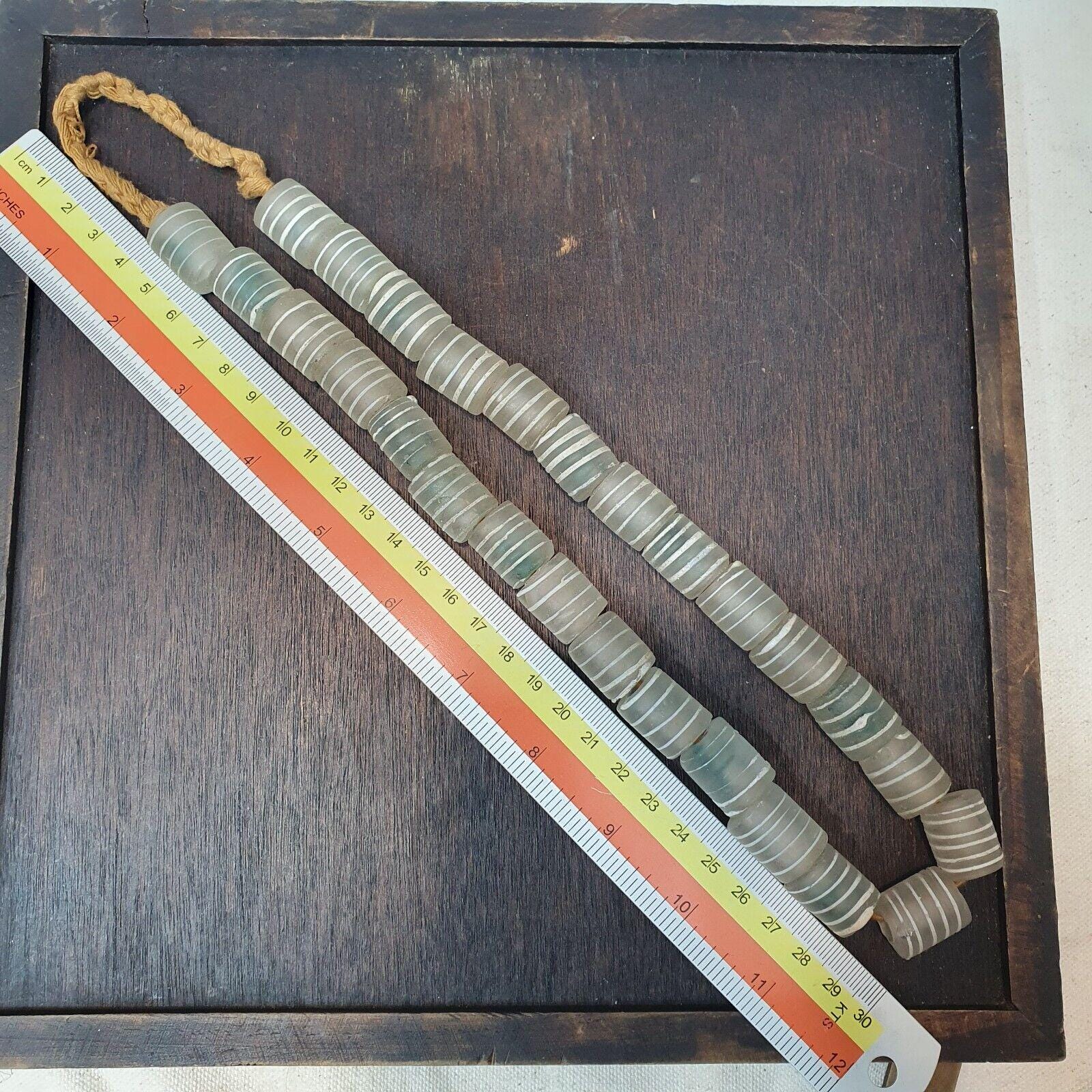 Venetian style white candy glass beads beaded necklace