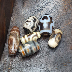 Lot 9 vintage tibetan unique pattern eyes agate stone dzi bead amulet