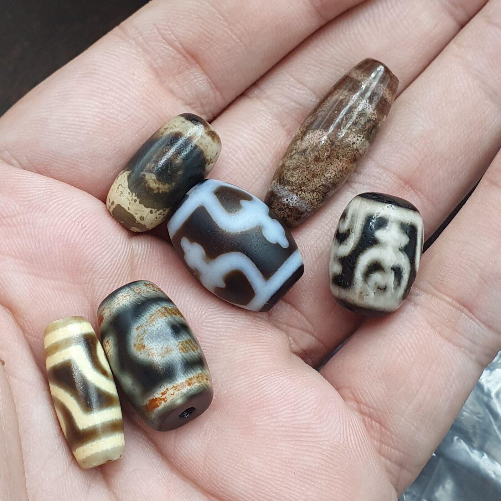 Lot 9 vintage tibetan unique pattern eyes agate stone dzi bead amulet