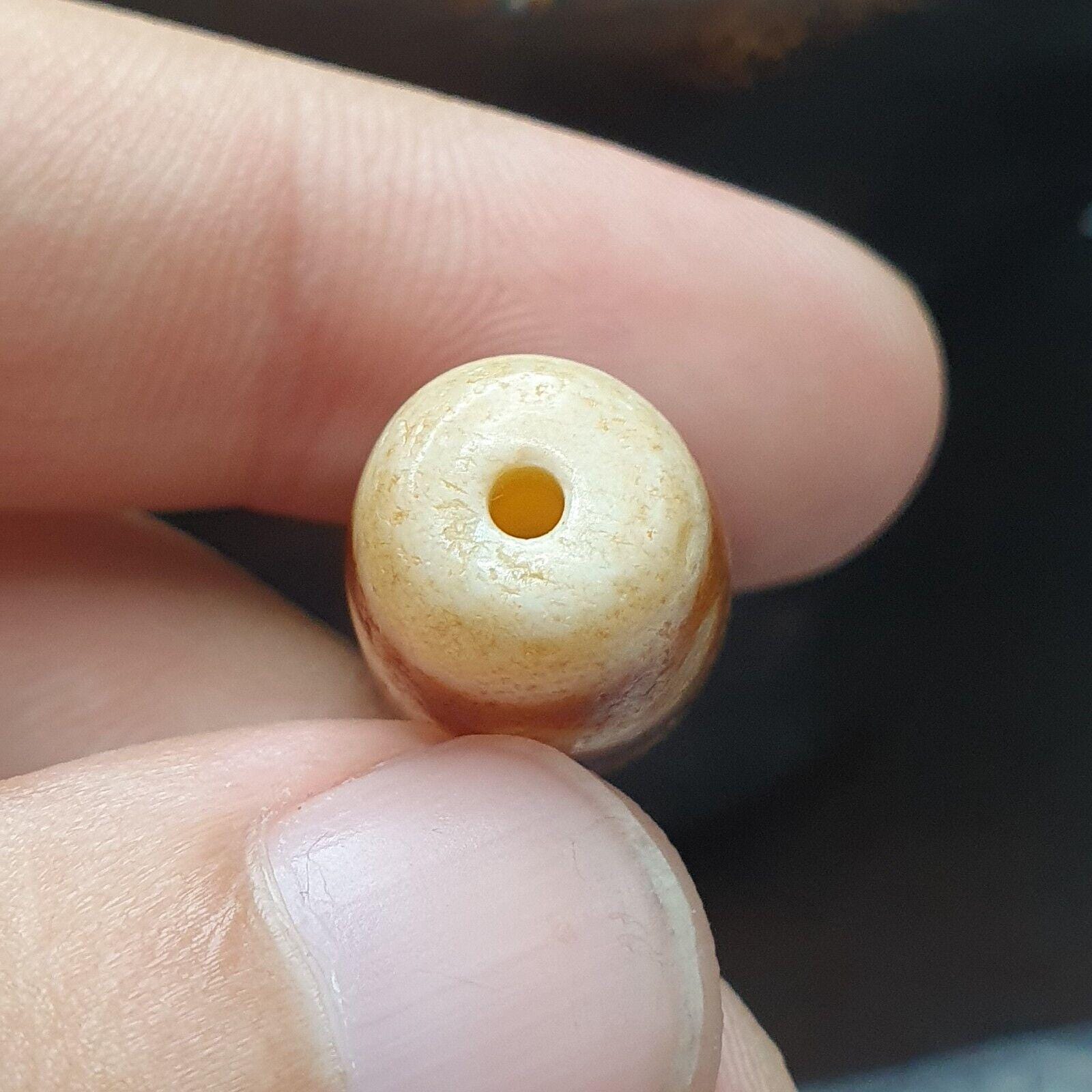Unique pattern 2 eyes himalayan tibetan agate dzi bead amulet
