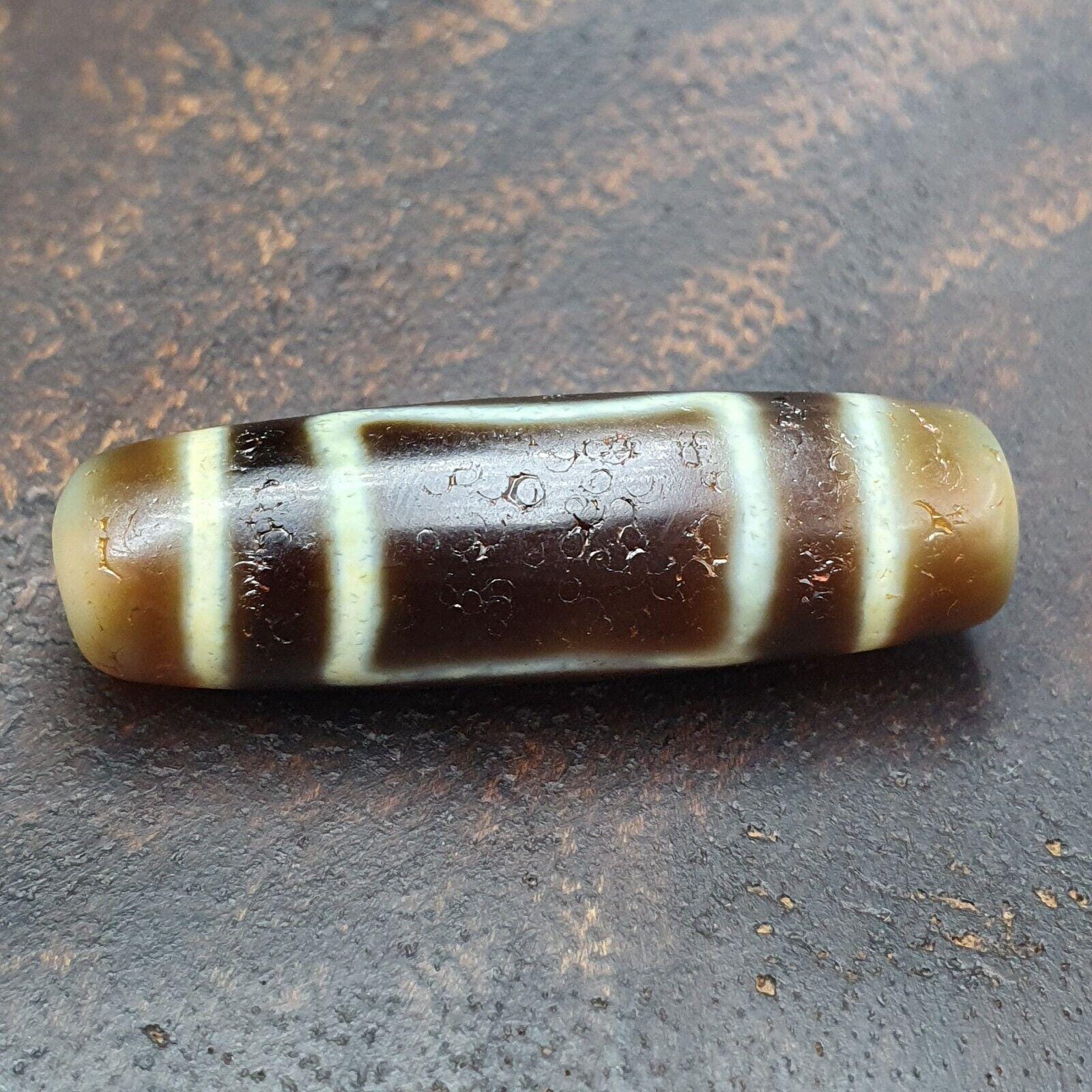 Old Tibetan 2-Eye Dzi Bead Amulet: Agate Stone