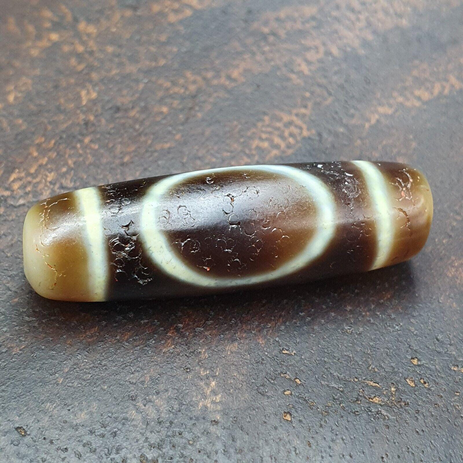 Old Tibetan 2-Eye Dzi Bead Amulet: Agate Stone