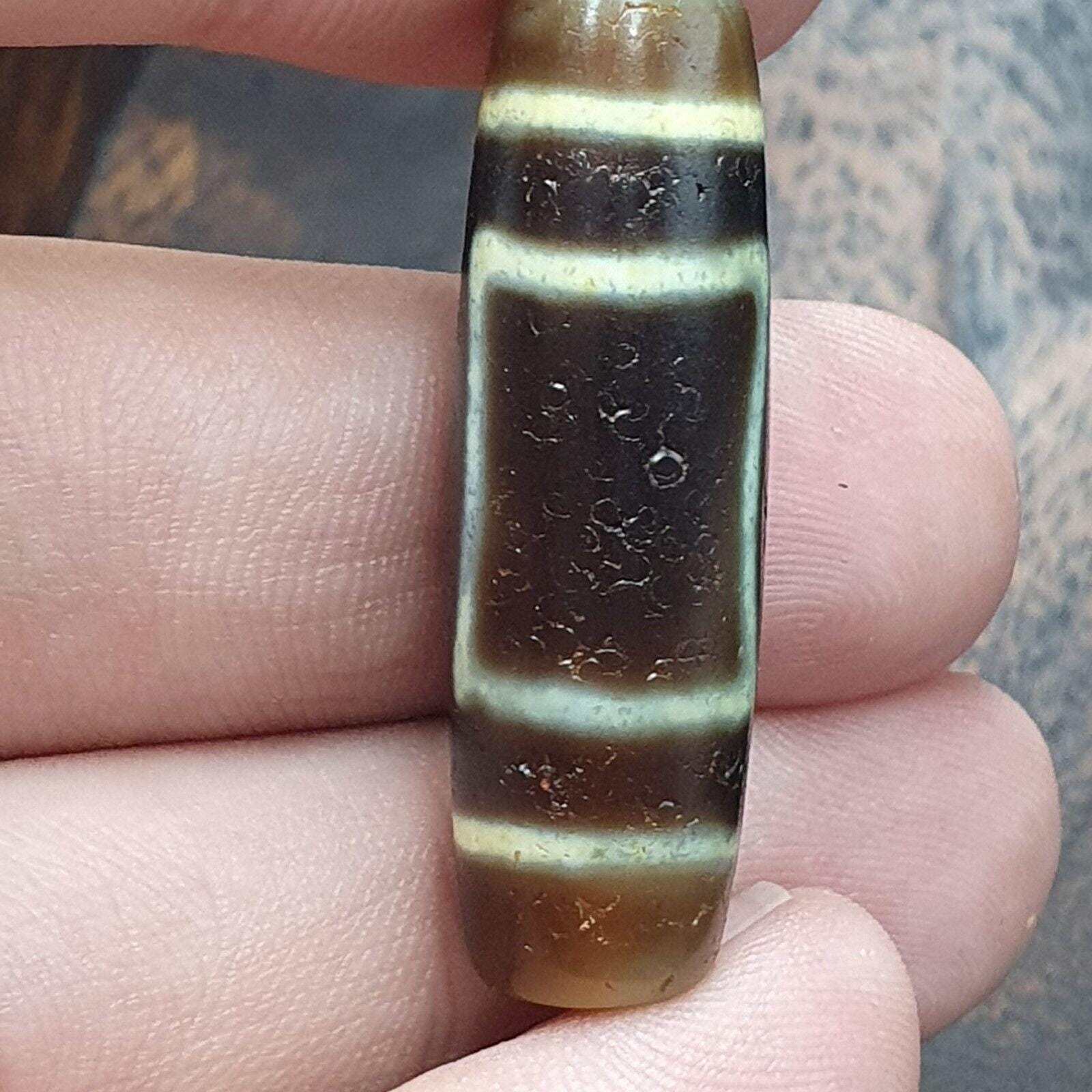 Old Tibetan 2-Eye Dzi Bead Amulet: Agate Stone