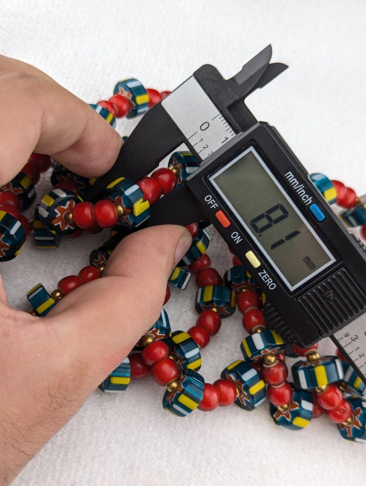 8mm antique venetian cranberry red white heart chevron beads bracelet