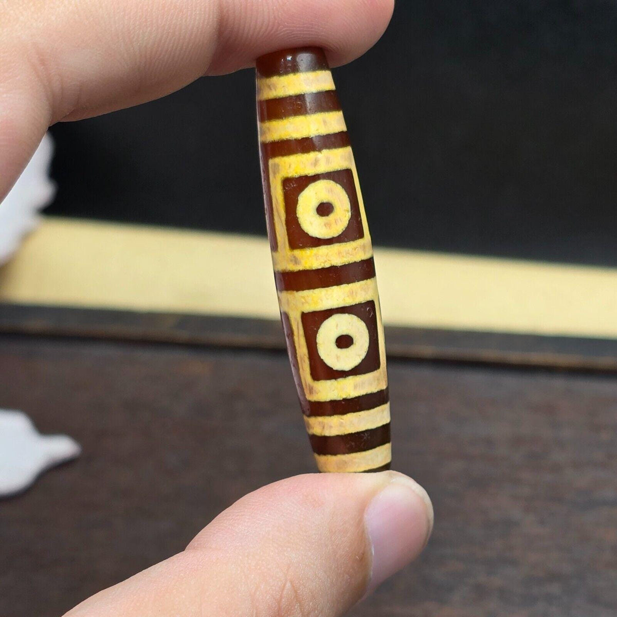 4 eyes himalayan tibetan agate dzi unique pattern spiritual amulet mala bead