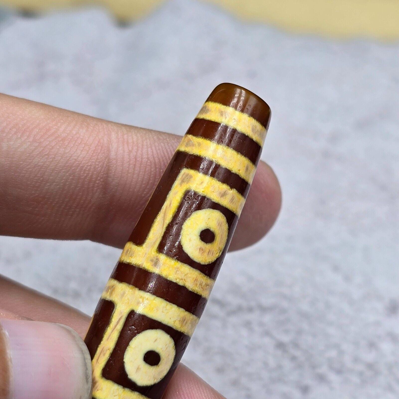 4 eyes himalayan tibetan agate dzi unique pattern spiritual amulet mala bead