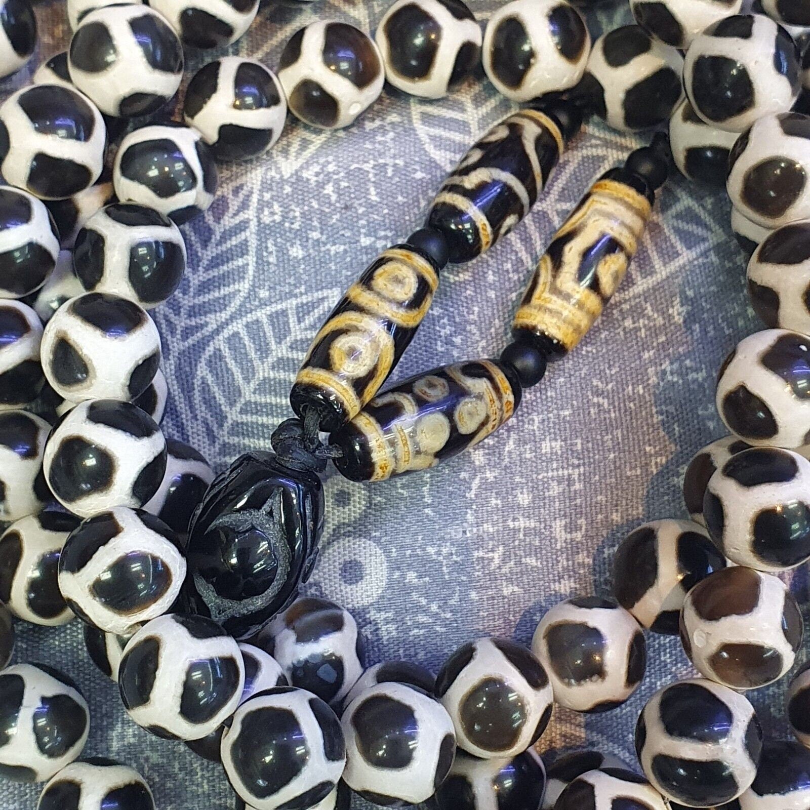 Vintage Etched Agate Budhi Mala: 108 Beads Buddhist Rosary