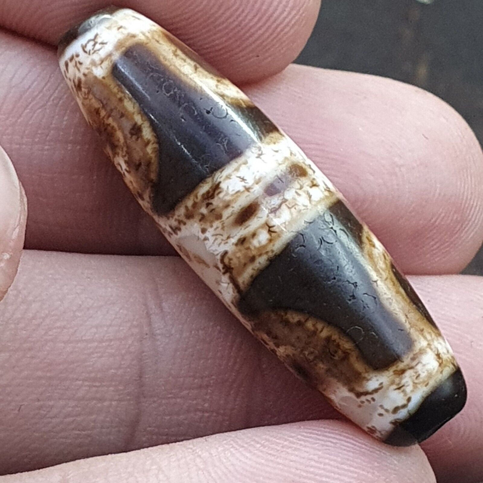 Vintage Agate Dzi Bead Amulet: Indo Tibetan Stone Pendant