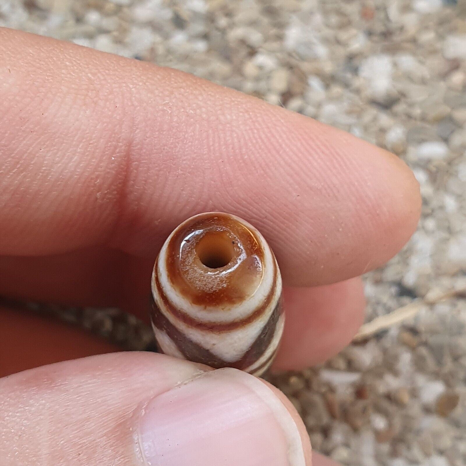 Himalayan indo tibetan agate zigzag lines bead unique patterns dzi amulet