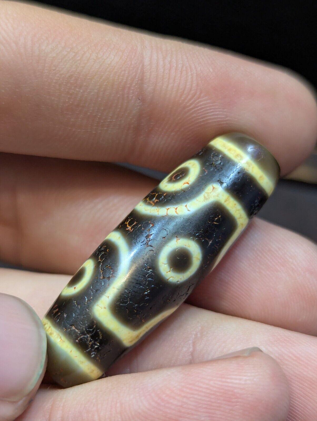 Himalayan tibetan 6 eyes dzi agate bead amulet