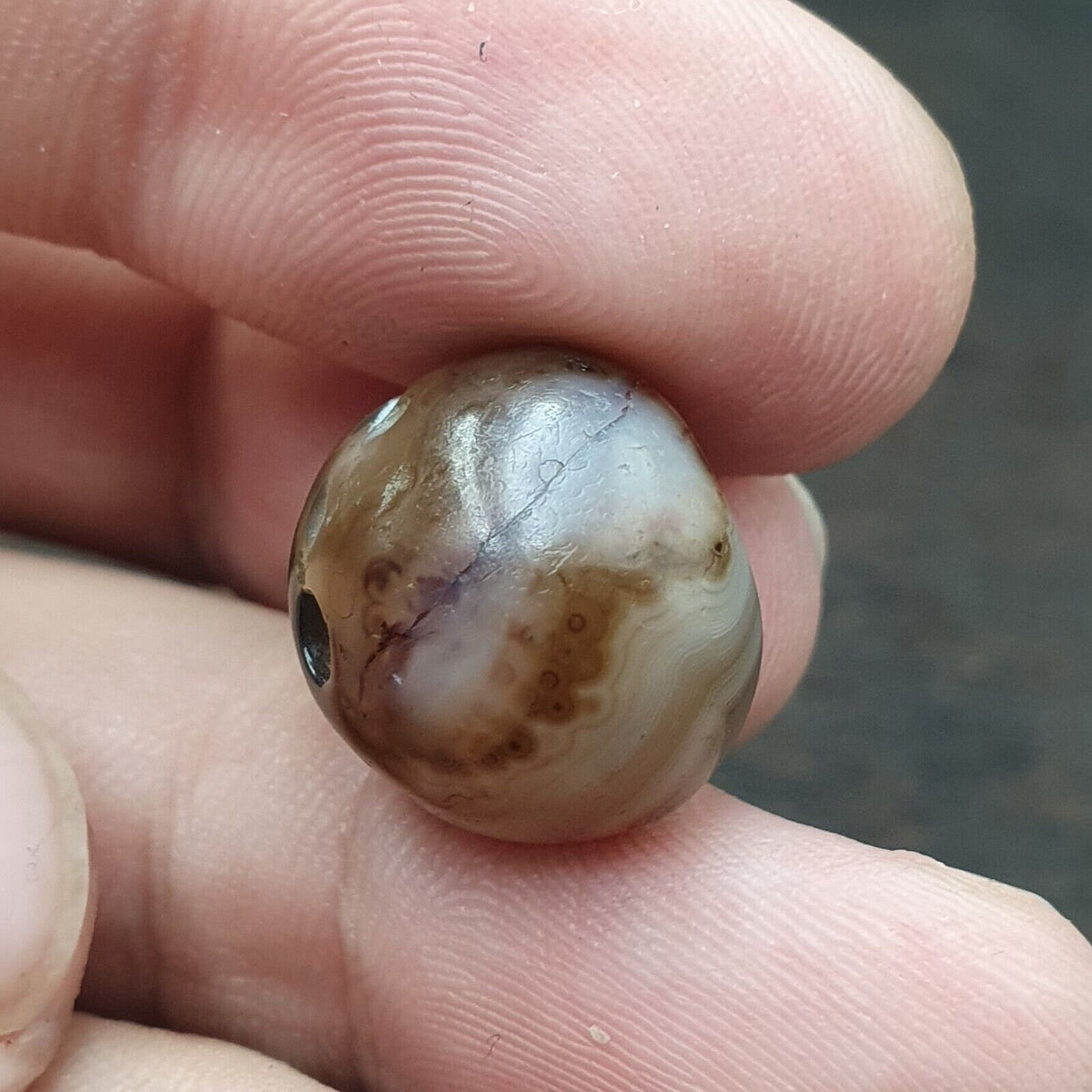 Antique tibetan gray agate bead natural patterns agate amulet