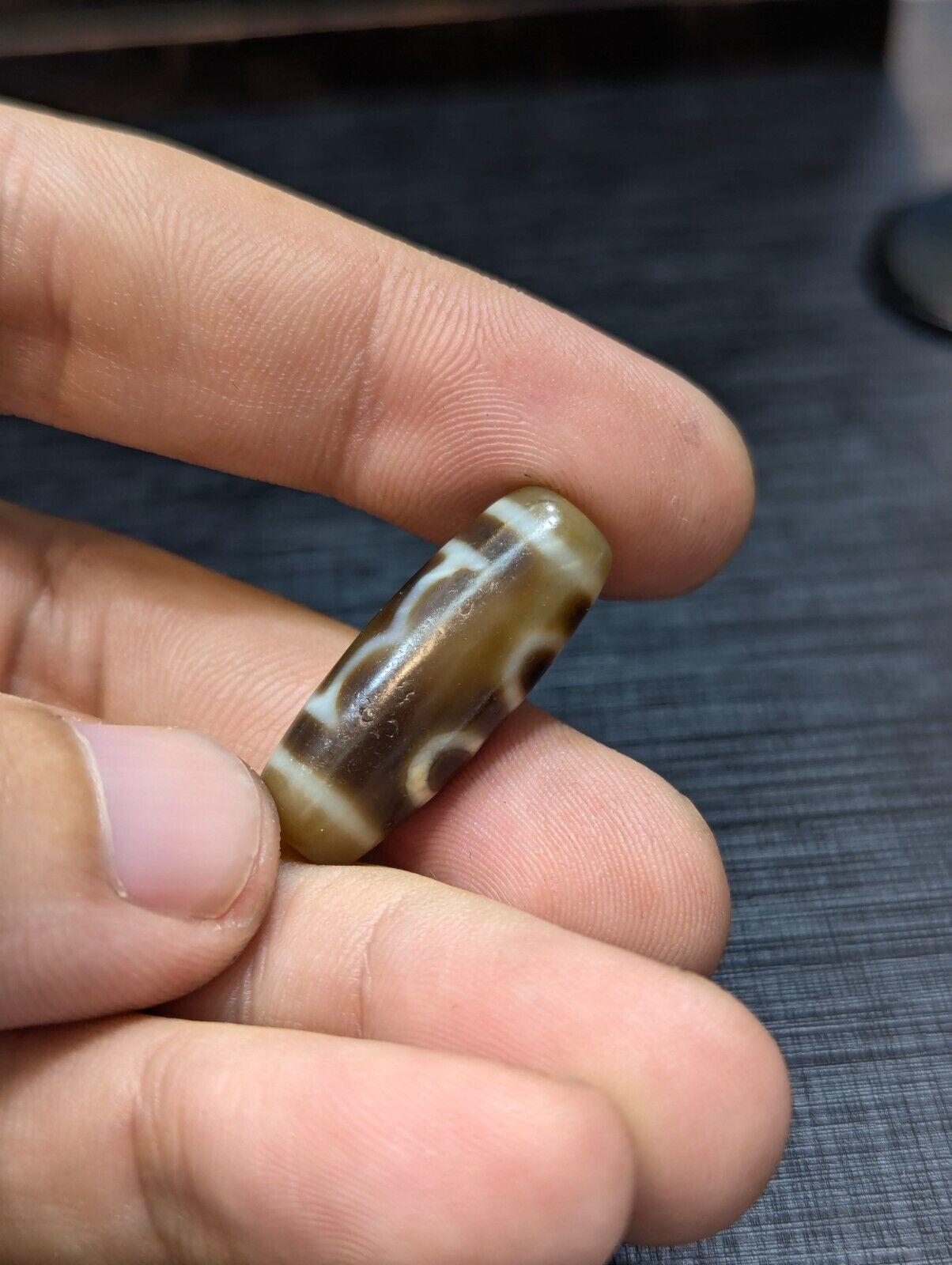 Tibetan Agate Dzi Bead Amulet: 3 Circle Eyes Stone