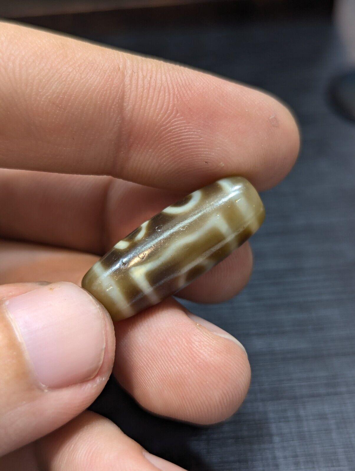 Tibetan Agate Dzi Bead Amulet: 3 Circle Eyes Stone