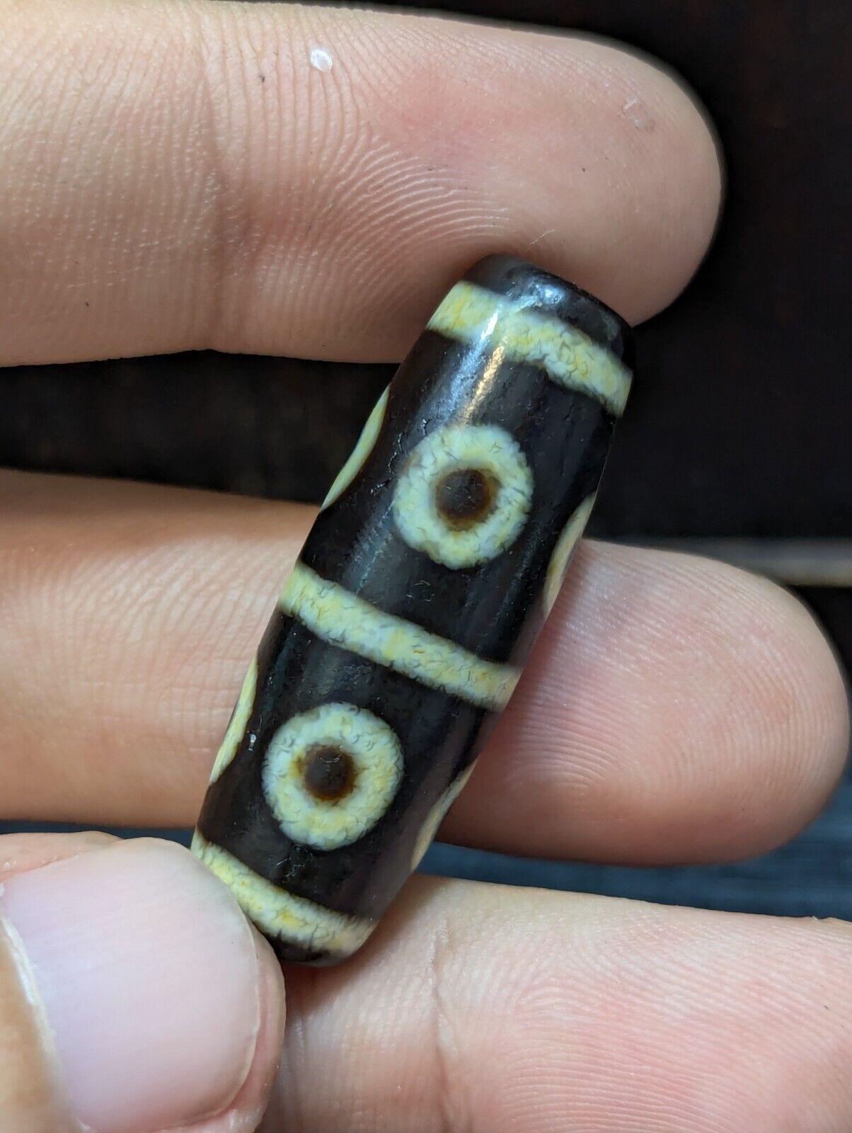 Very unique pattern 8 eye sky eyes agate stone dzi bead amulet