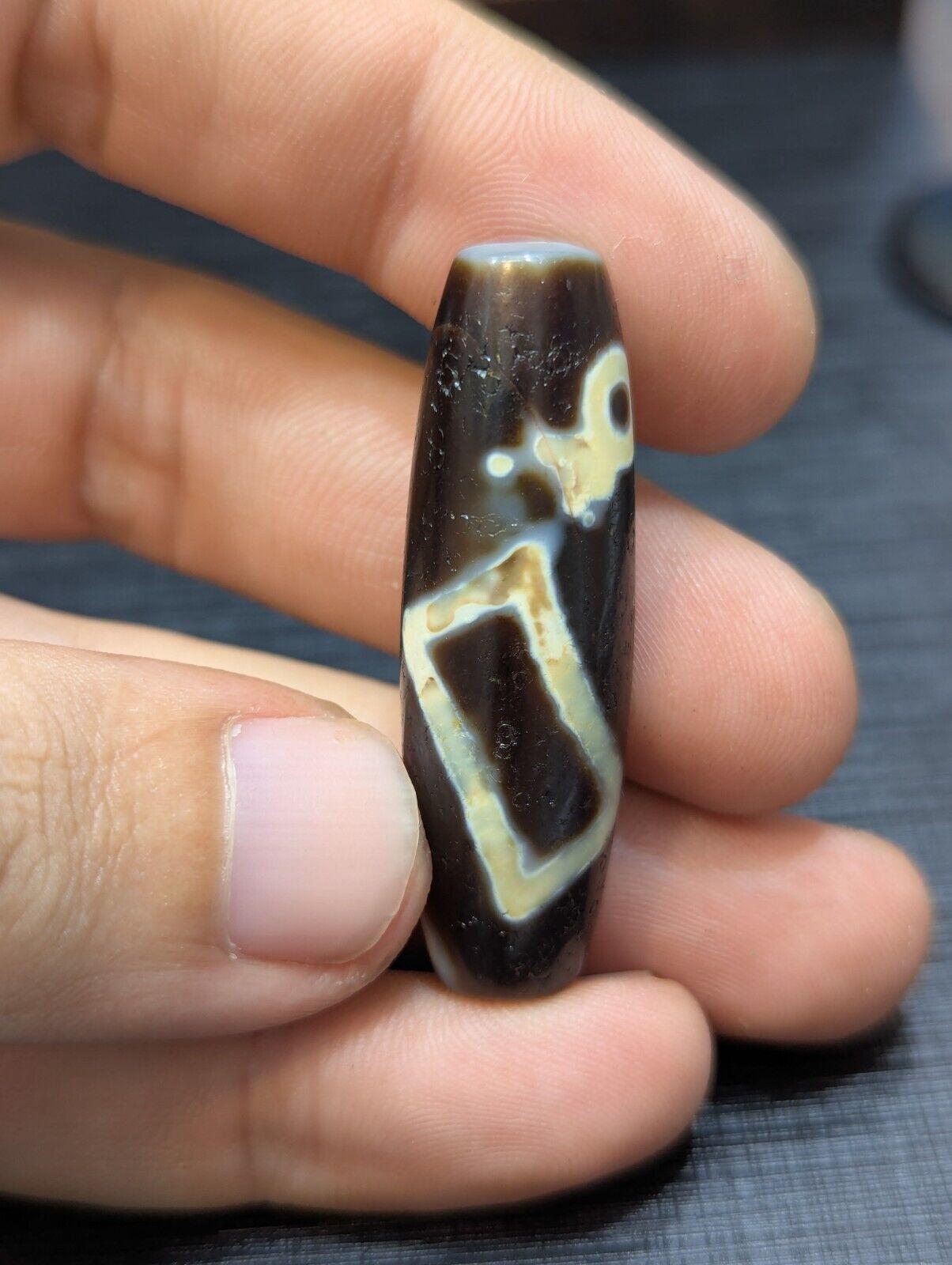 Old tibetan very unique pattern eye agate stone dzi bead amulet