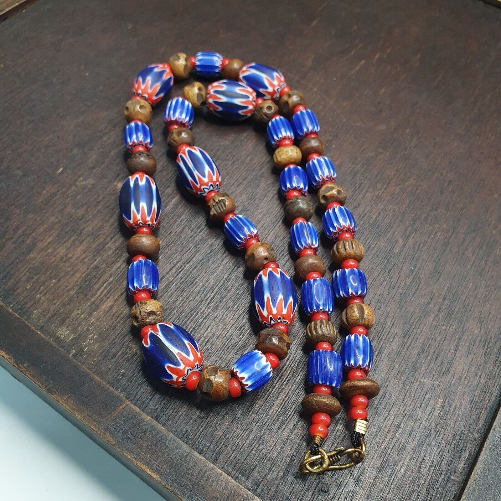 Vintage venetian style beads collection white heart chevron beads necklace b21