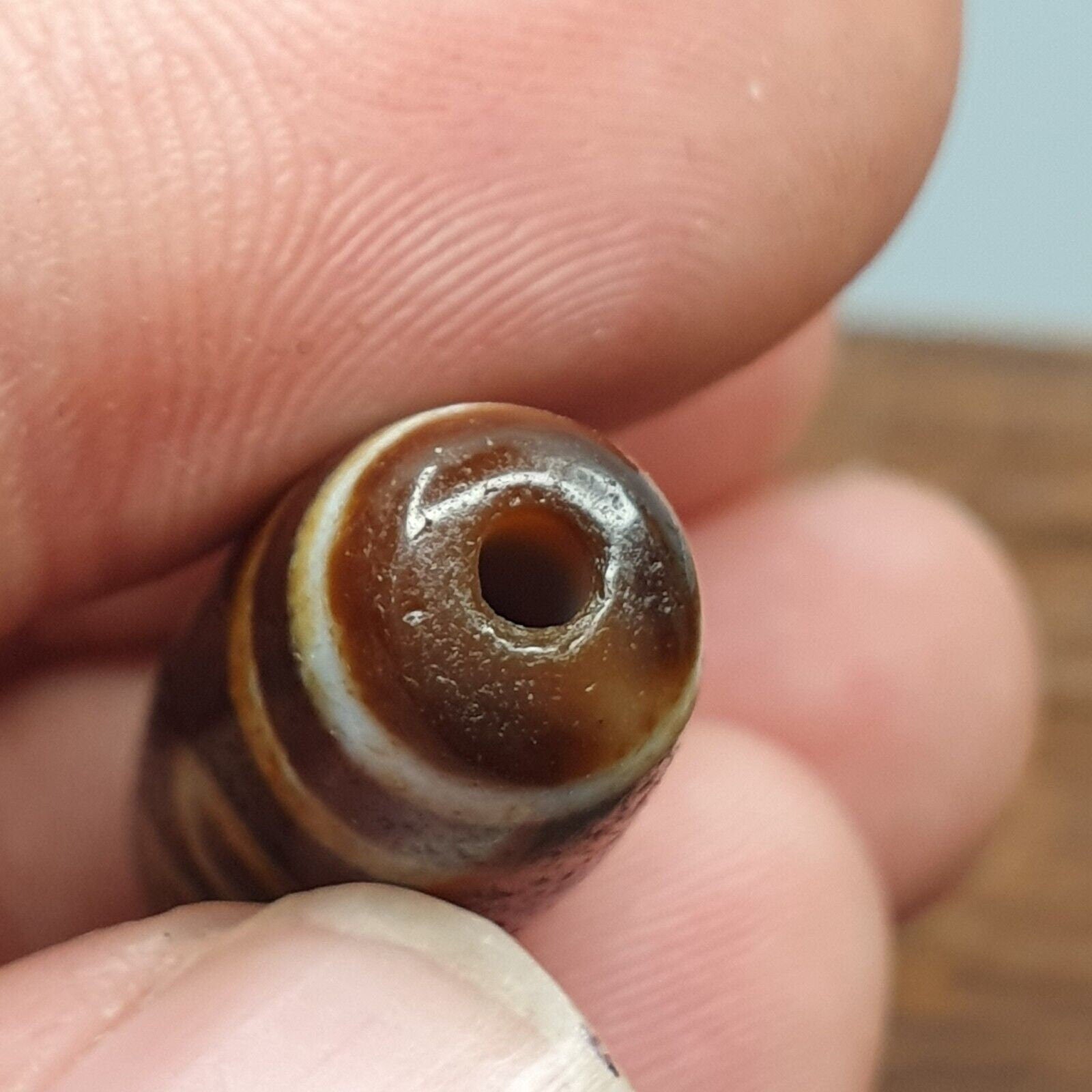 Old tibetan himalayan 8 eyes 4 stripes agate stone dzi bead amulet ct-5