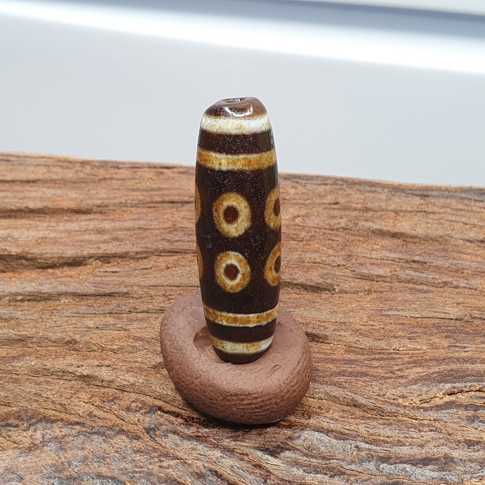 Old tibetan himalayan 8 eyes 4 stripes agate stone dzi bead amulet ct-5