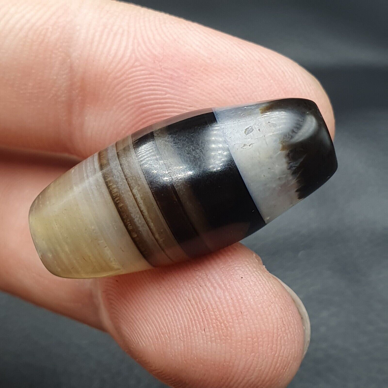 2 antique yemeni agate natural rare pattern african banded agate bead  ym-53